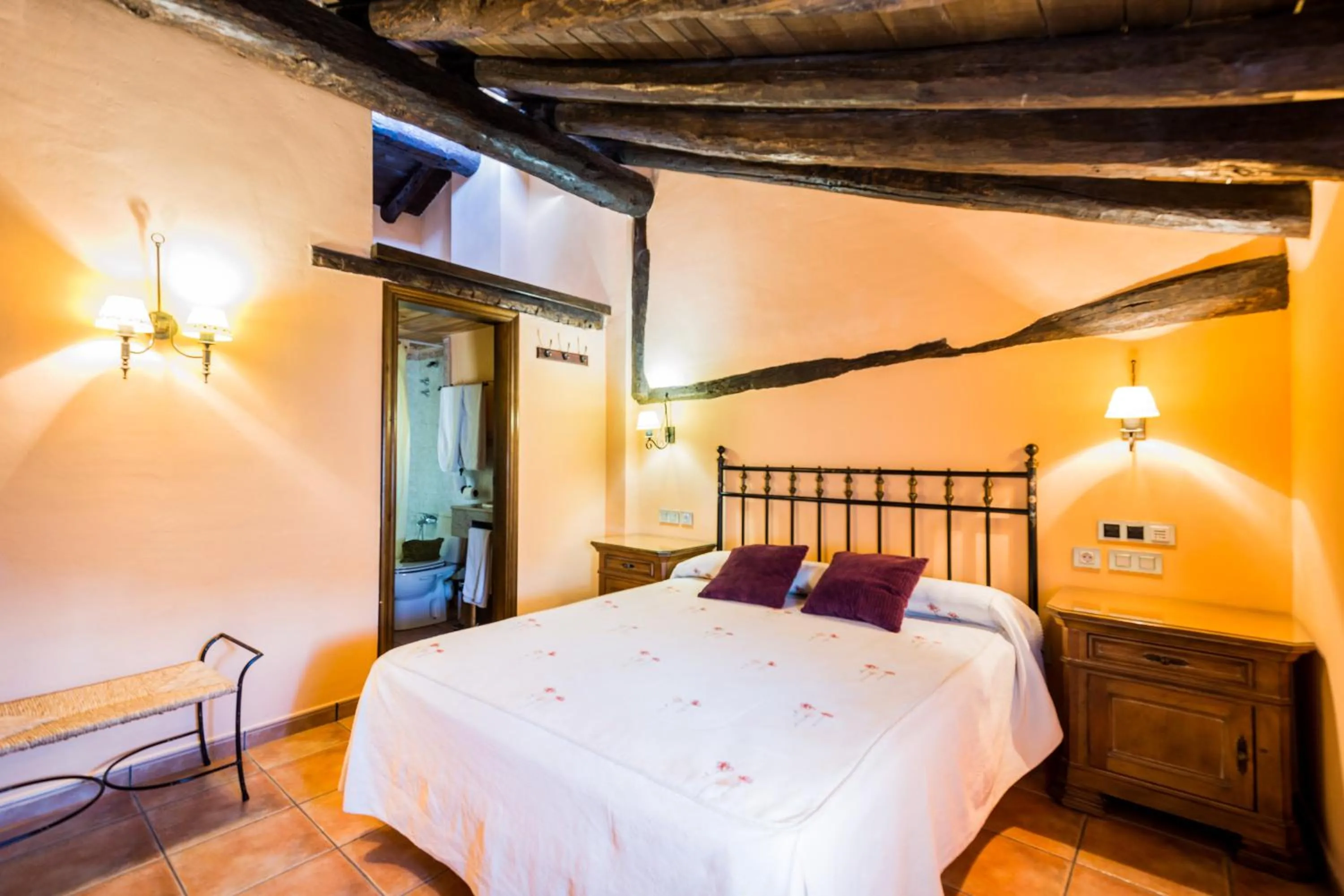 Bed in Parada del Carmen