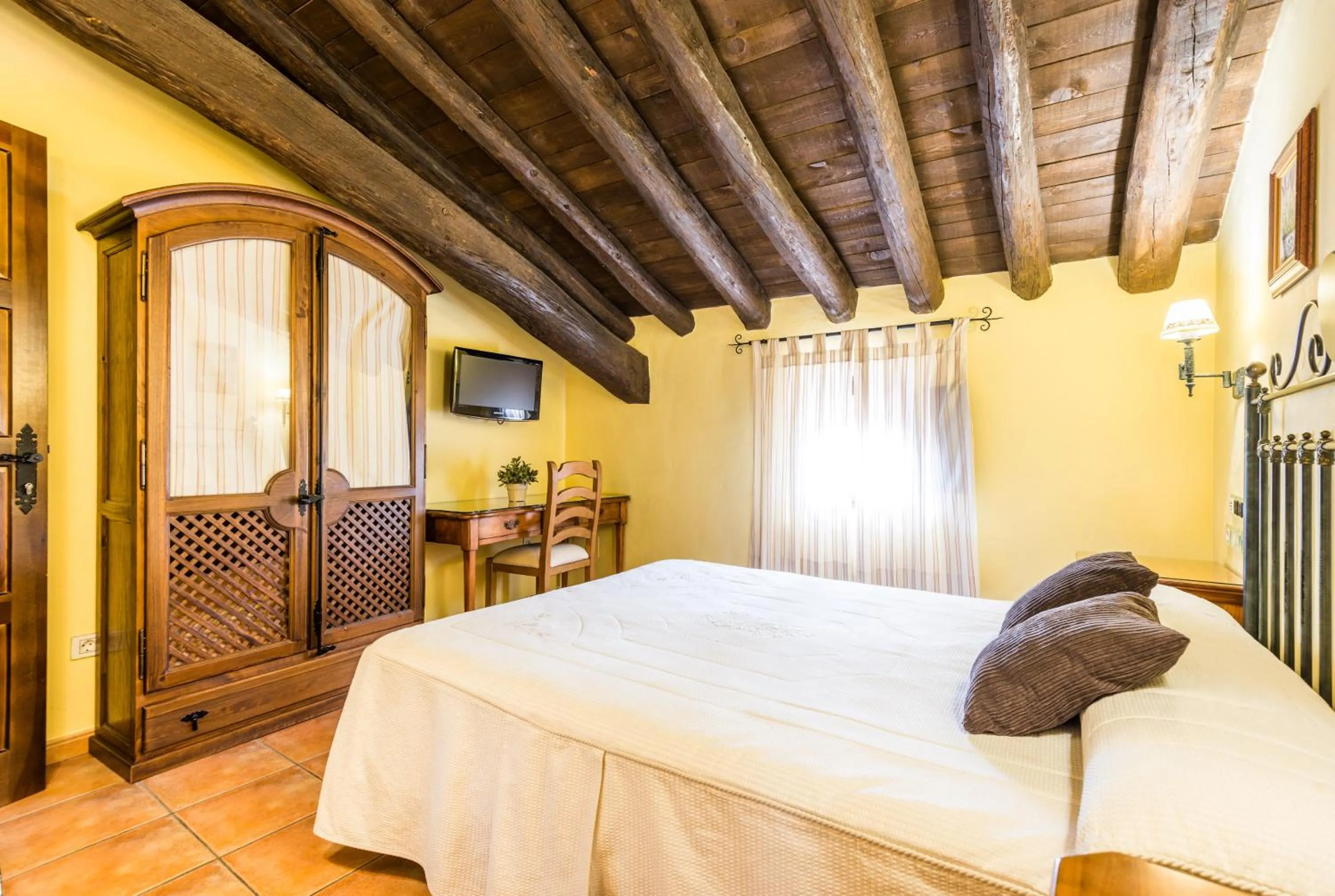 Bed in Parada del Carmen