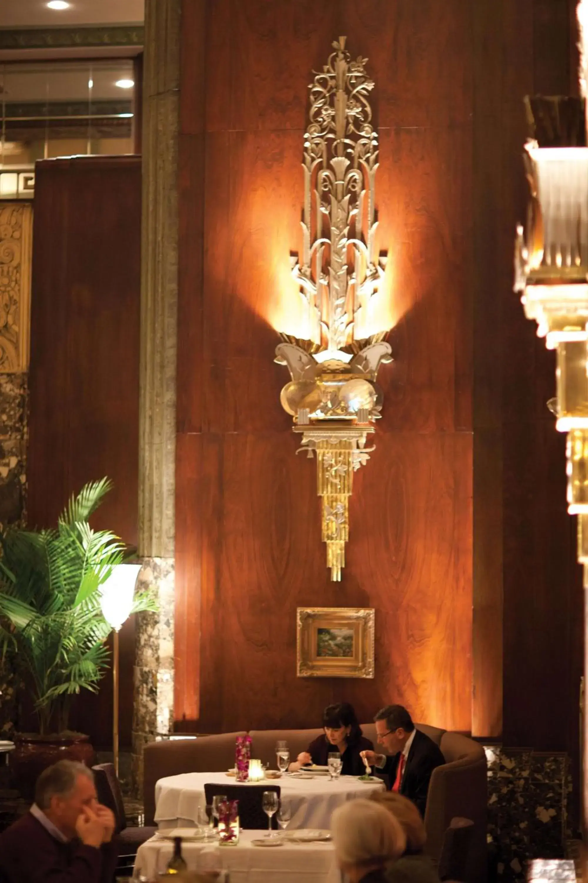 Restaurant/places to eat in Hilton Cincinnati Netherland Plaza Restaurant/places to eat in Hilton Cincinnati Netherland Plaza