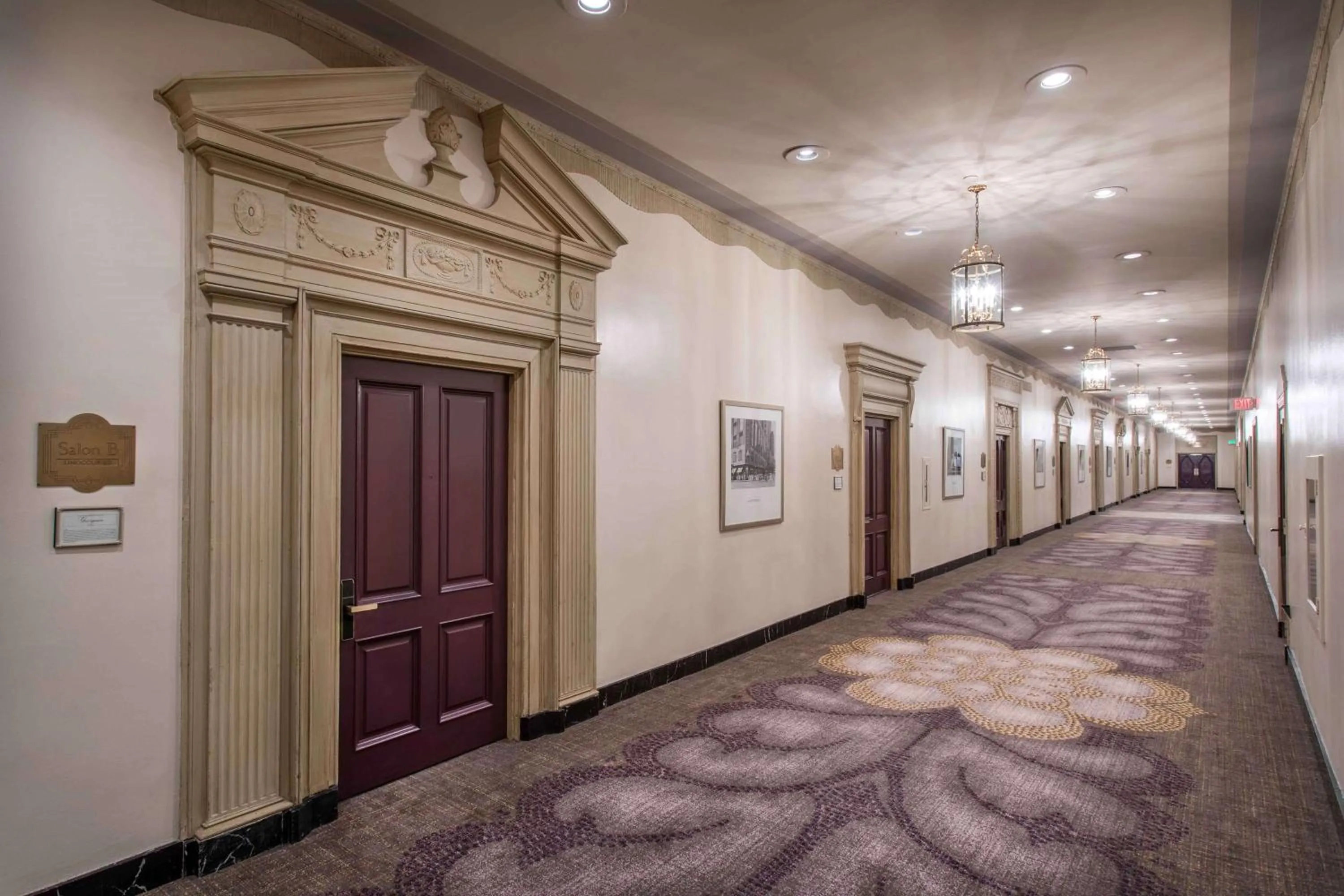 Meeting/conference room in Hilton Cincinnati Netherland Plaza