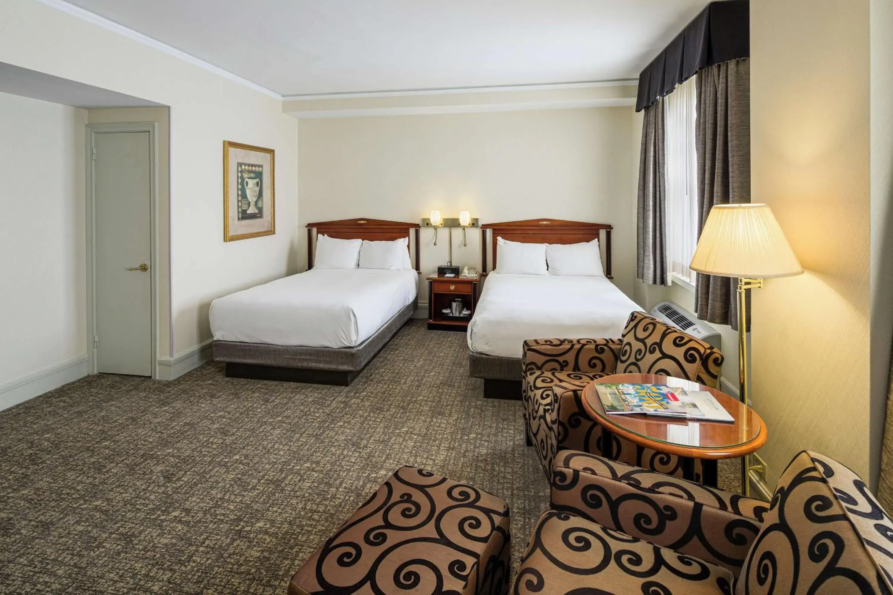 Double Room with Two Double Beds in Hilton Cincinnati Netherland Plaza Double Room with Two Double Beds in Hilton Cincinnati Netherland Plaza