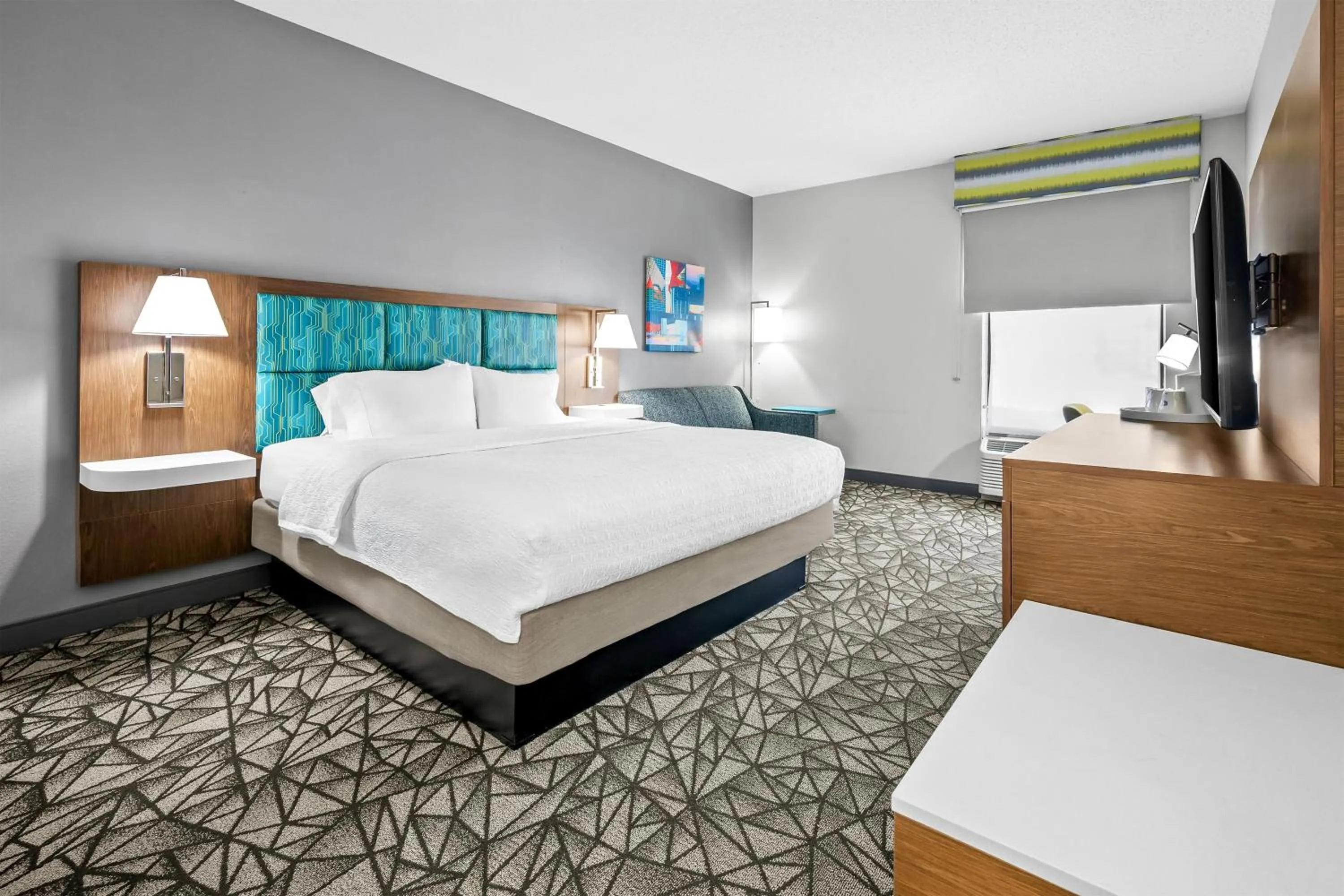 Bed in Hampton Inn Bloomington West