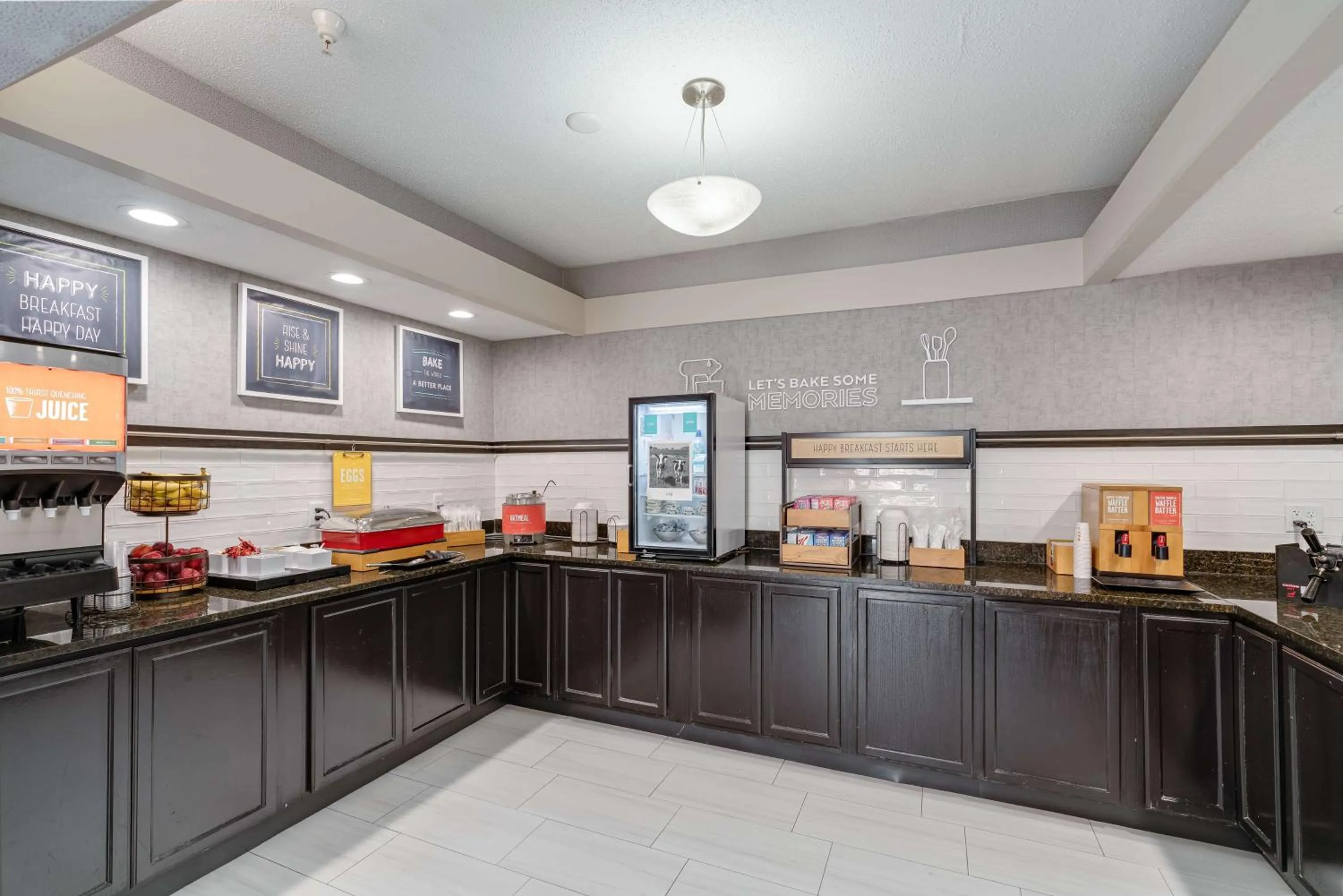 Breakfast in Hampton Inn Bloomington West