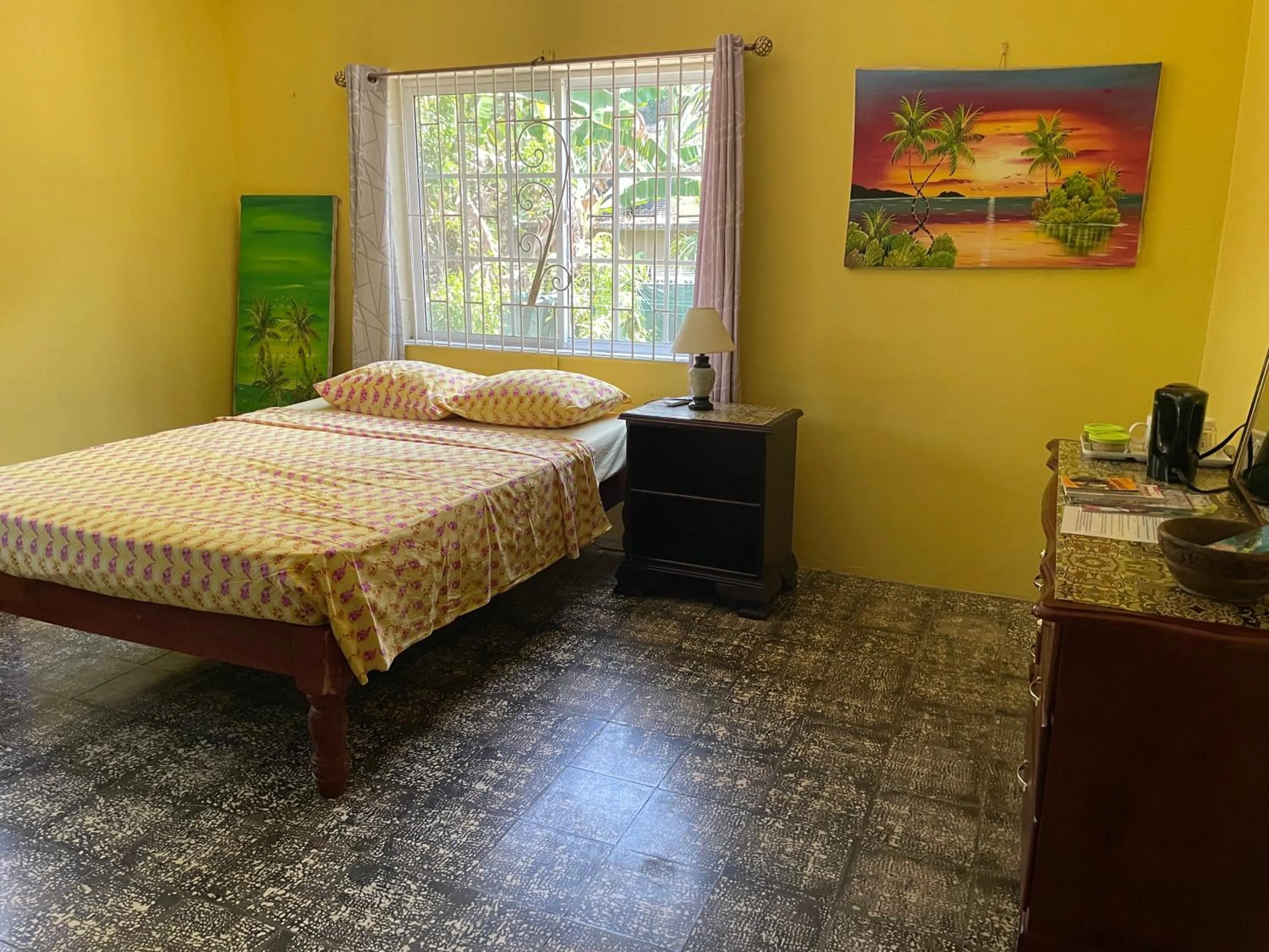 Bedroom, Bed in ritashomeawayfromhome