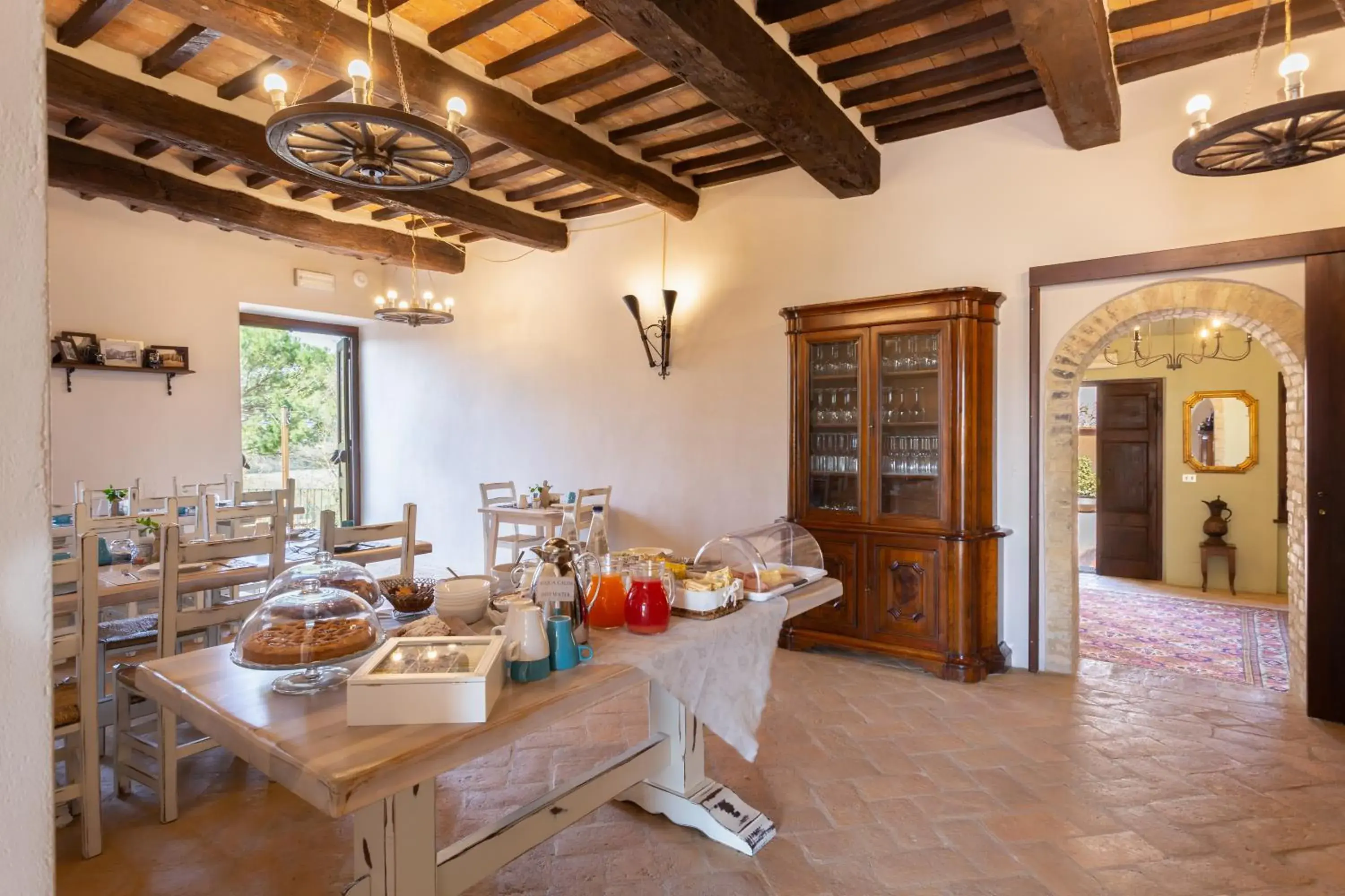 Breakfast in GH Borgo Pulciano Agriturismo Breakfast in GH Borgo Pulciano Agriturismo