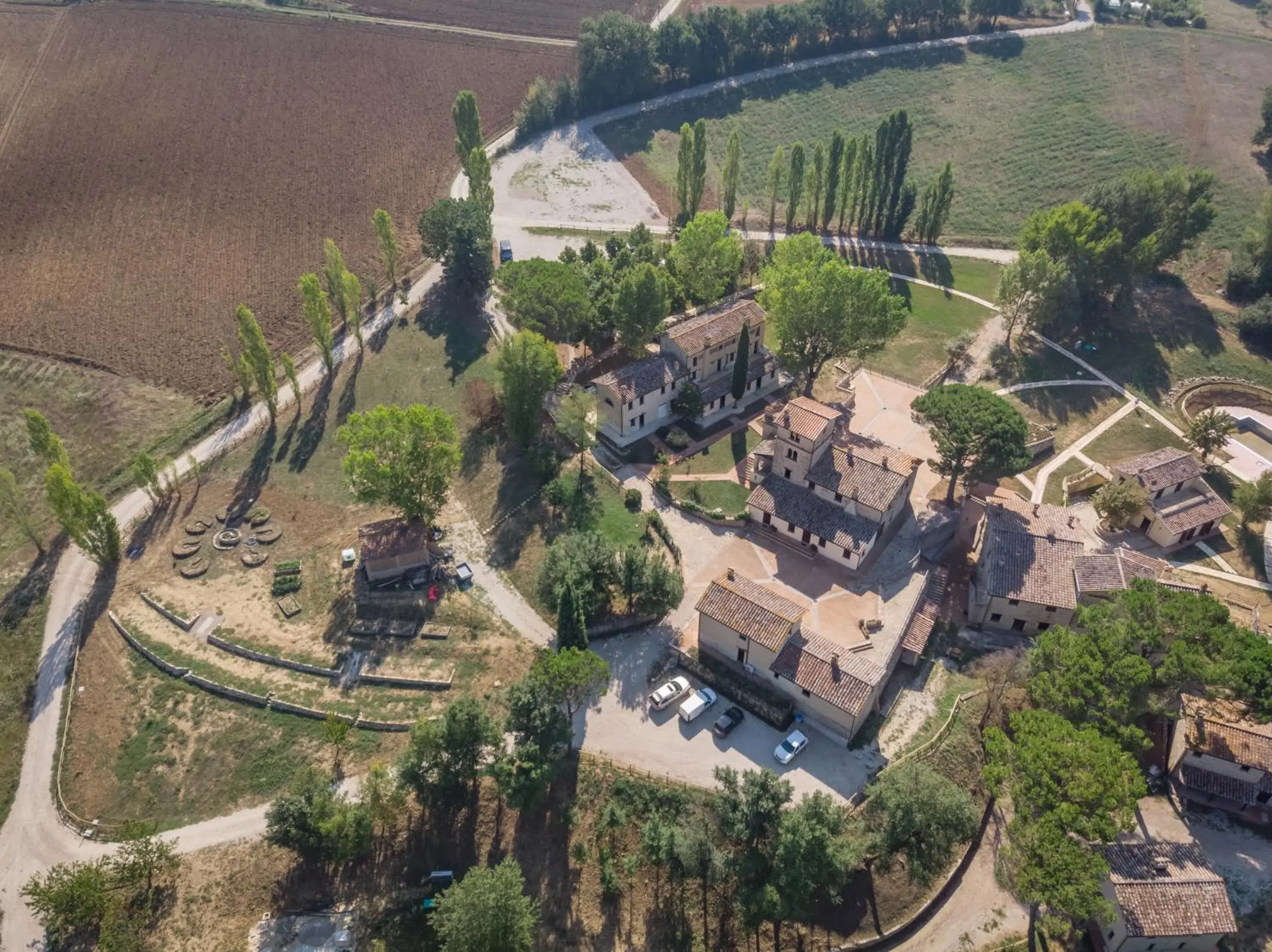Bird's eye view in GH Borgo Pulciano Agriturismo Bird's eye view in GH Borgo Pulciano Agriturismo