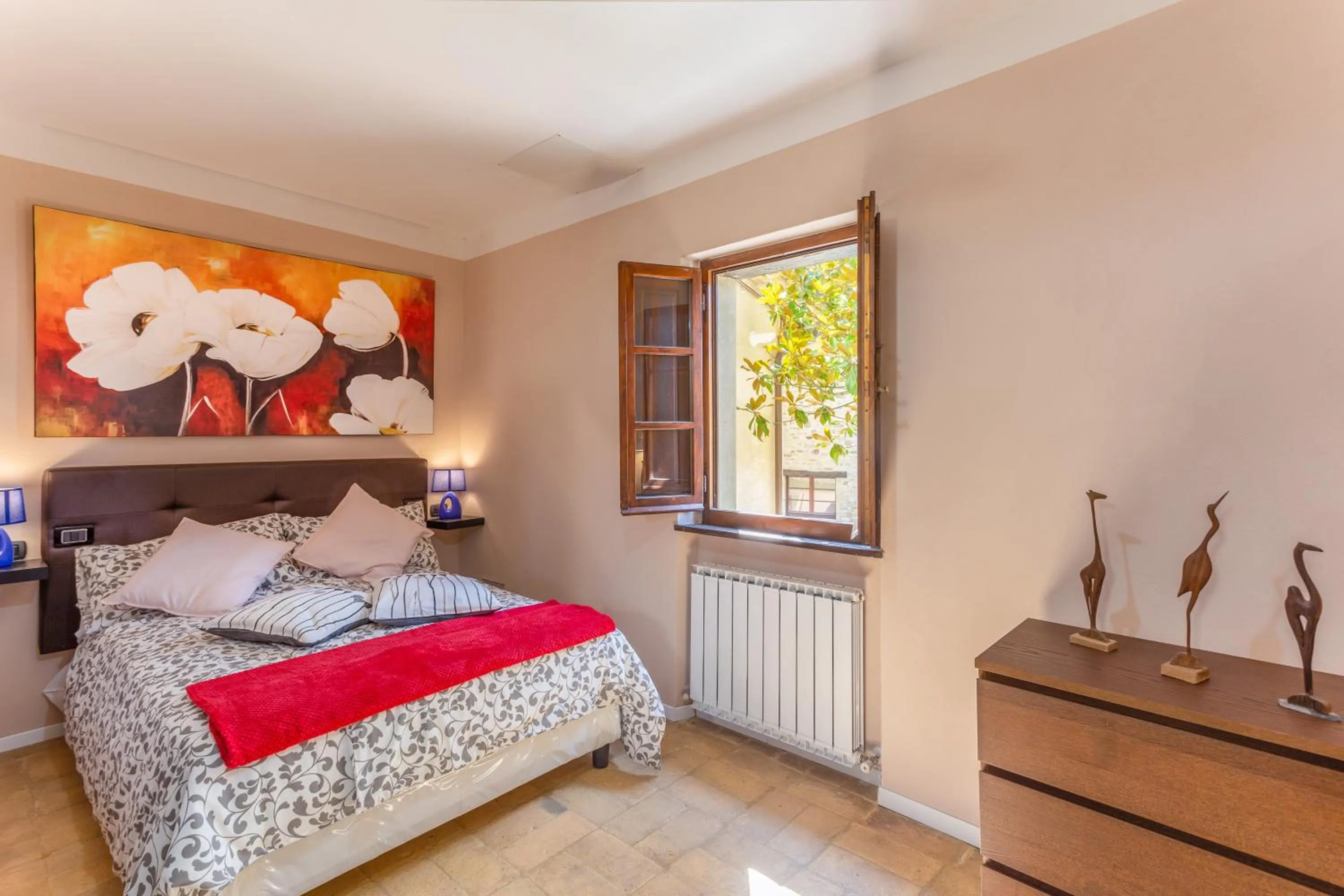 Bedroom, Bed in GH Borgo Pulciano Agriturismo