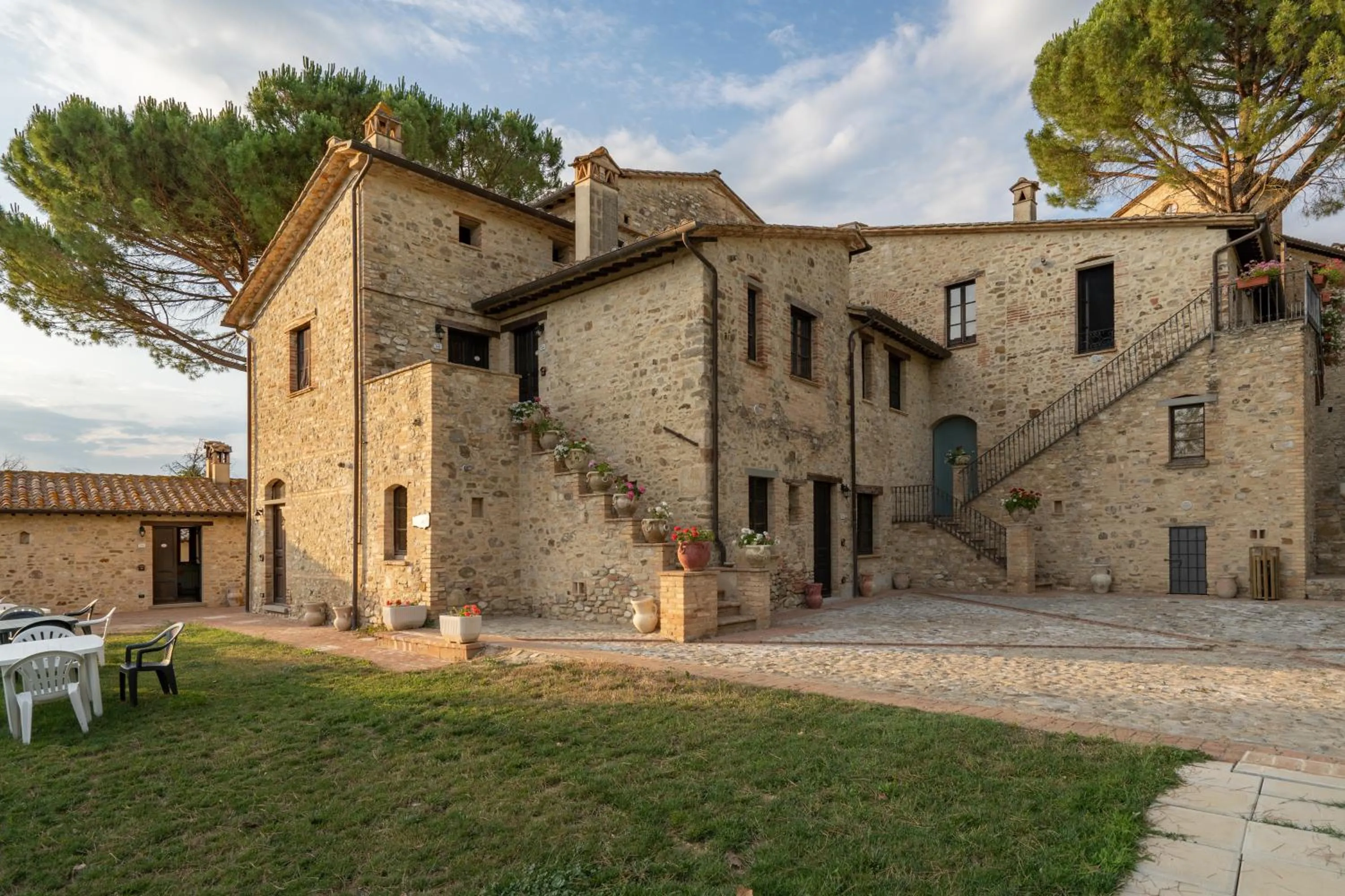 Property building in GH Borgo Pulciano Agriturismo