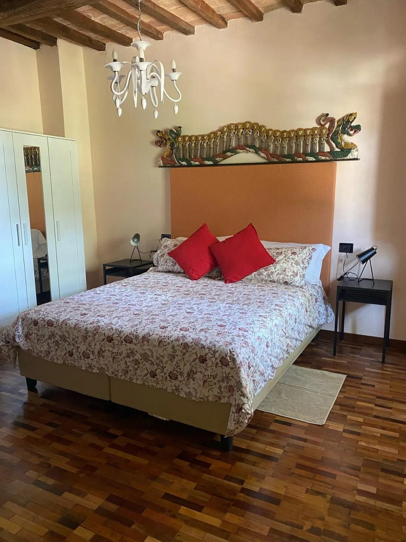 Bedroom, Bed in GH Borgo Pulciano Agriturismo