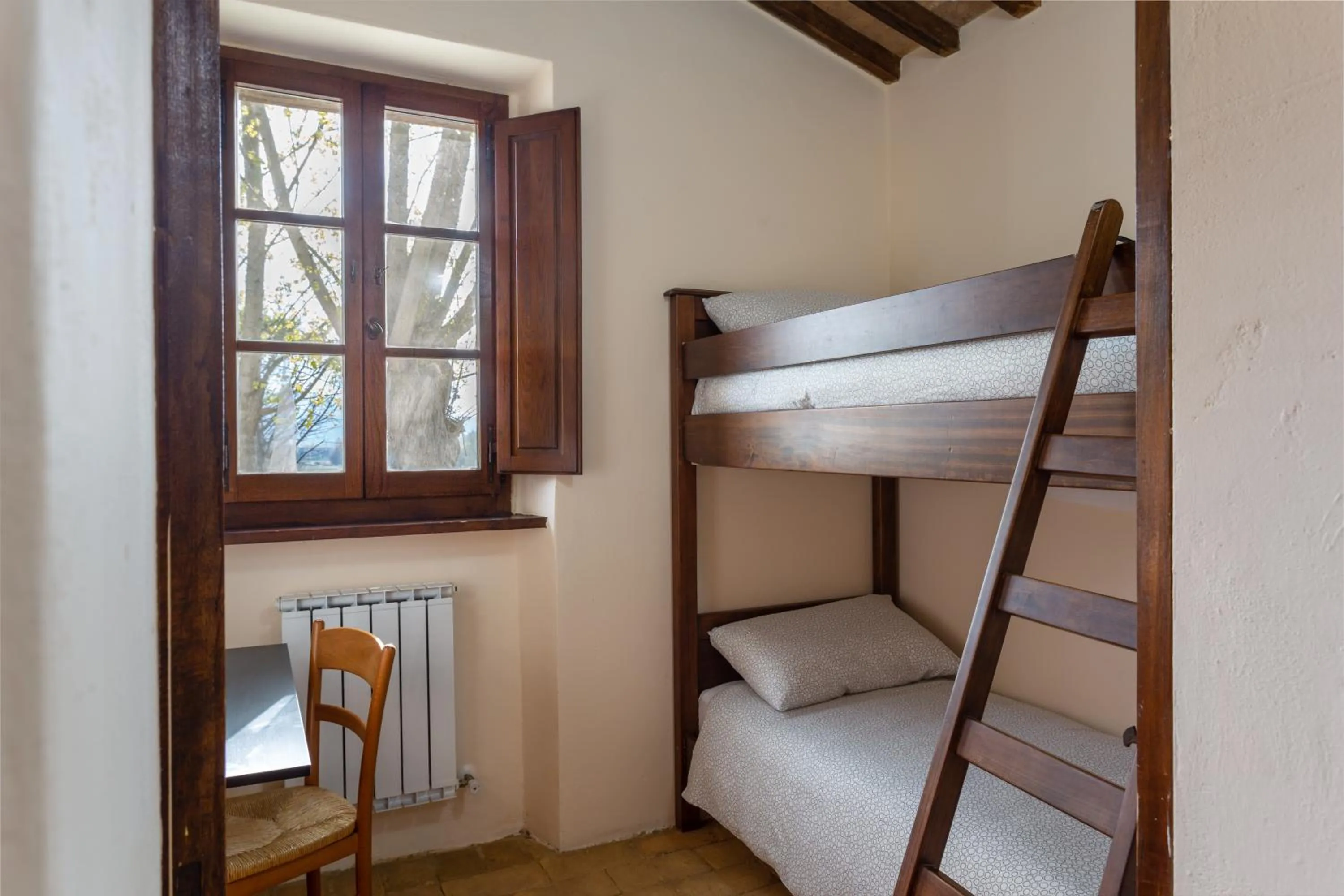 bunk bed, Bed in GH Borgo Pulciano Agriturismo