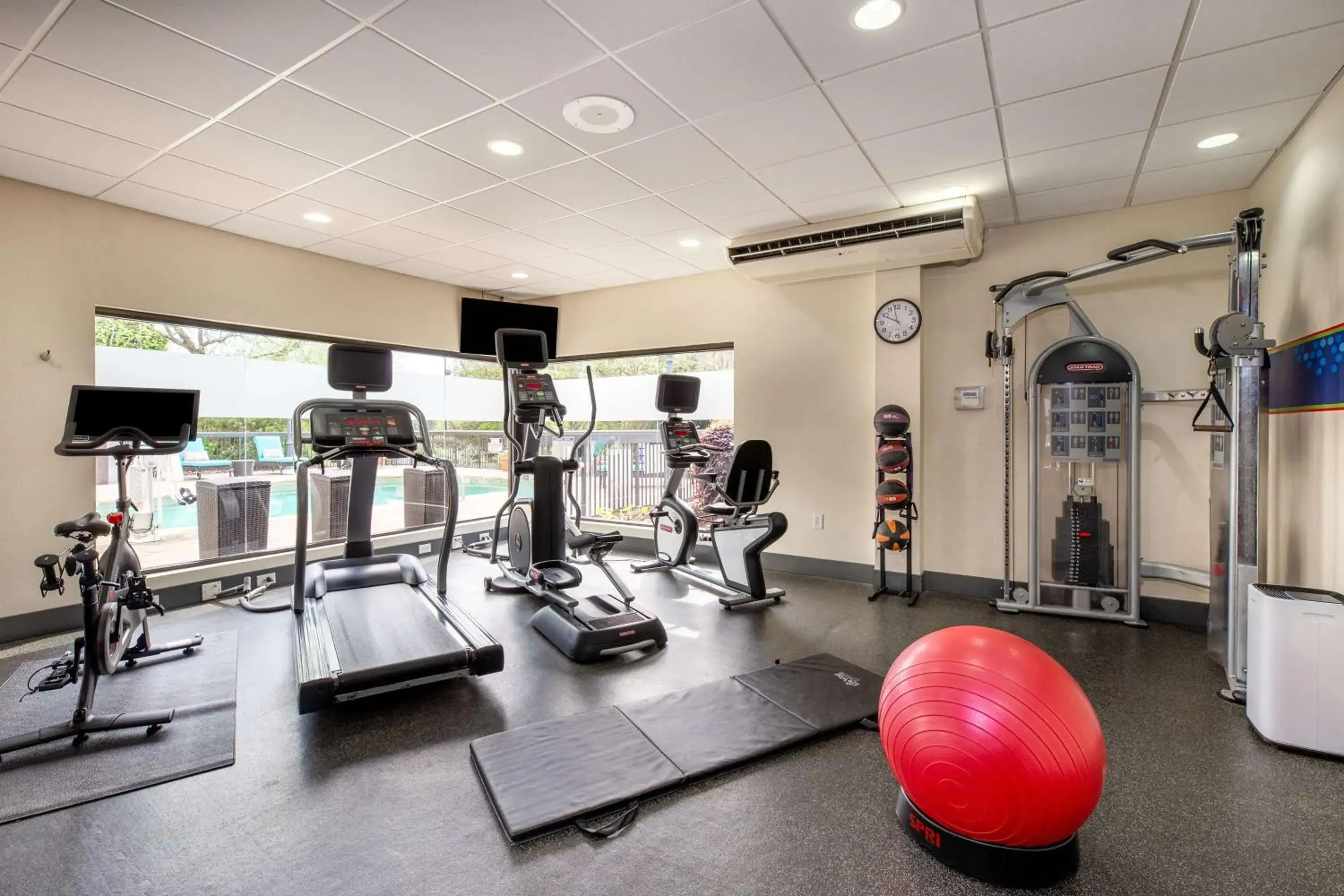 Fitness centre/facilities in Hampton Inn Columbia I-26/Harbison Blvd Fitness centre/facilities in Hampton Inn Columbia I-26/Harbison Blvd