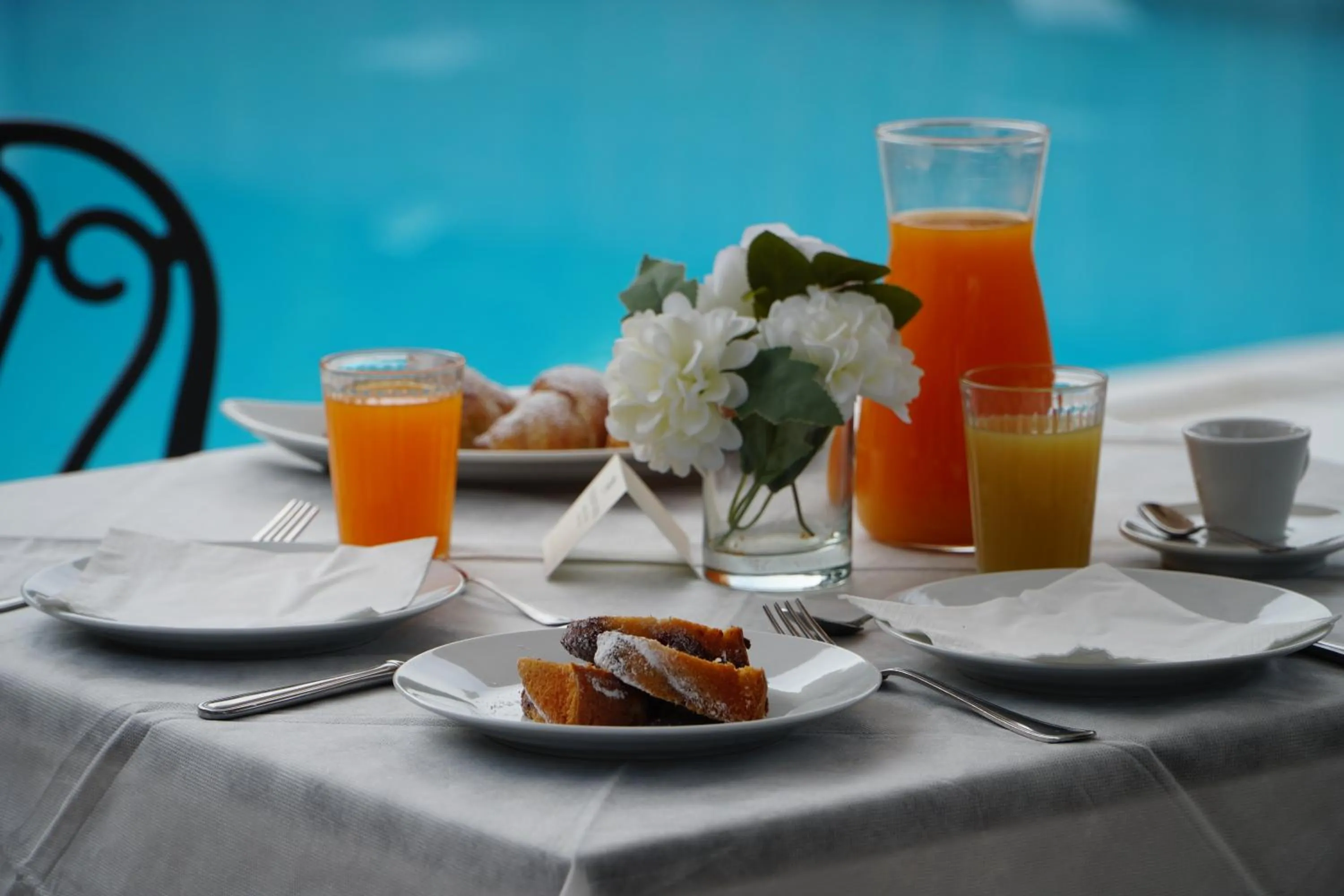 Food and drinks in Hotel President