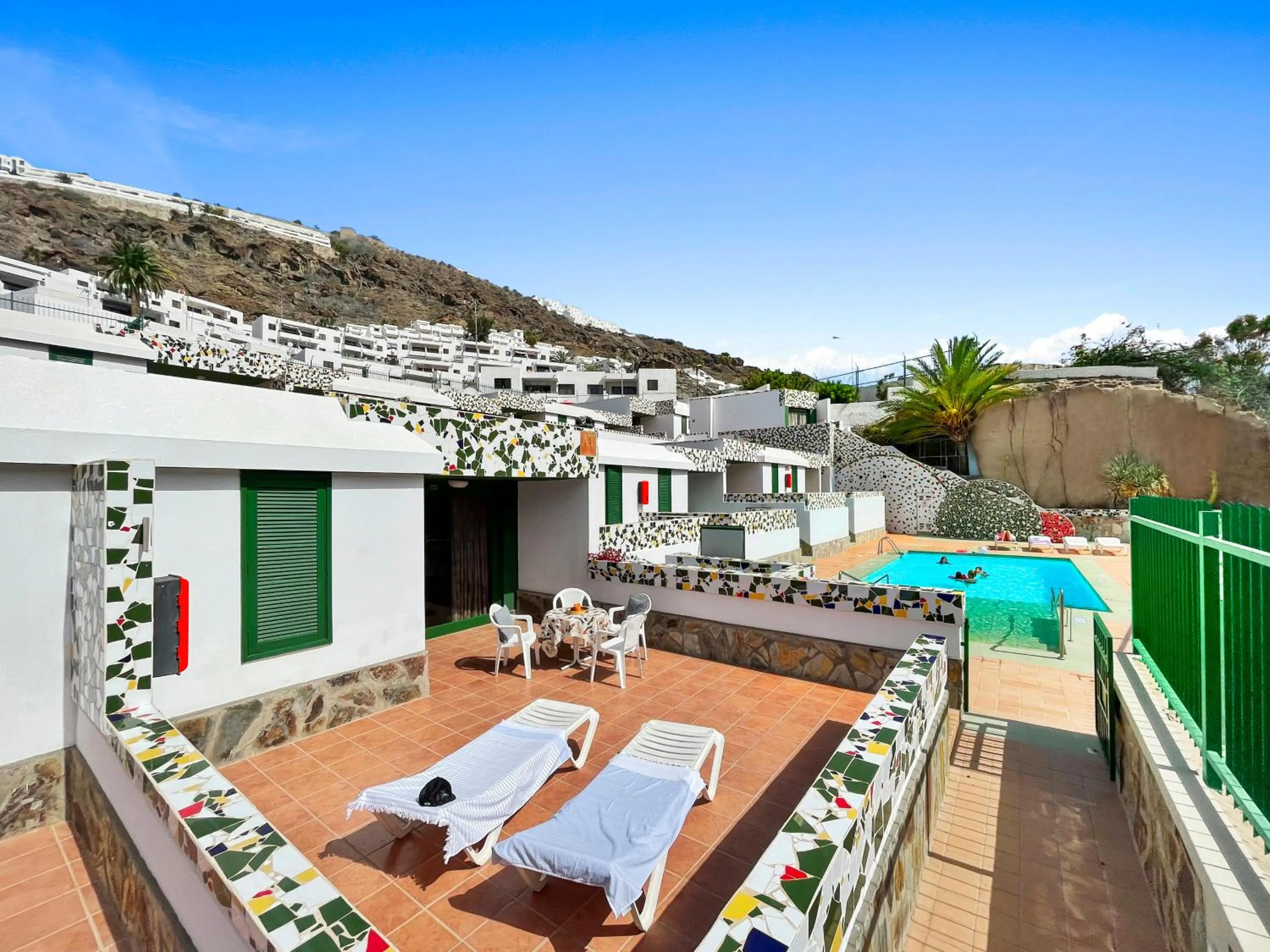 Solarium in Parque Raquel