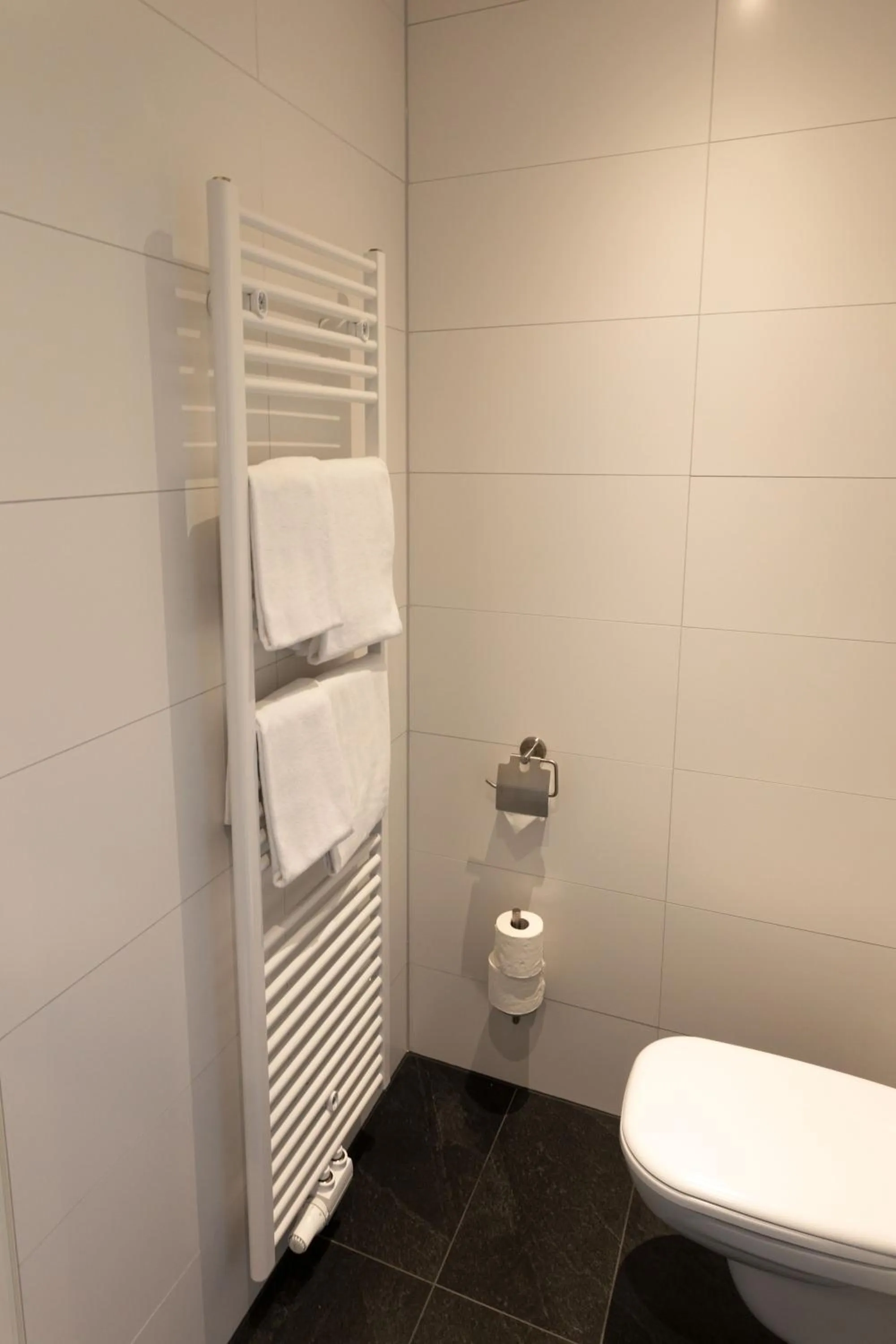 Bathroom in TT-ROOMS - kontaktlos mit Self Check-in I FREE PARKING