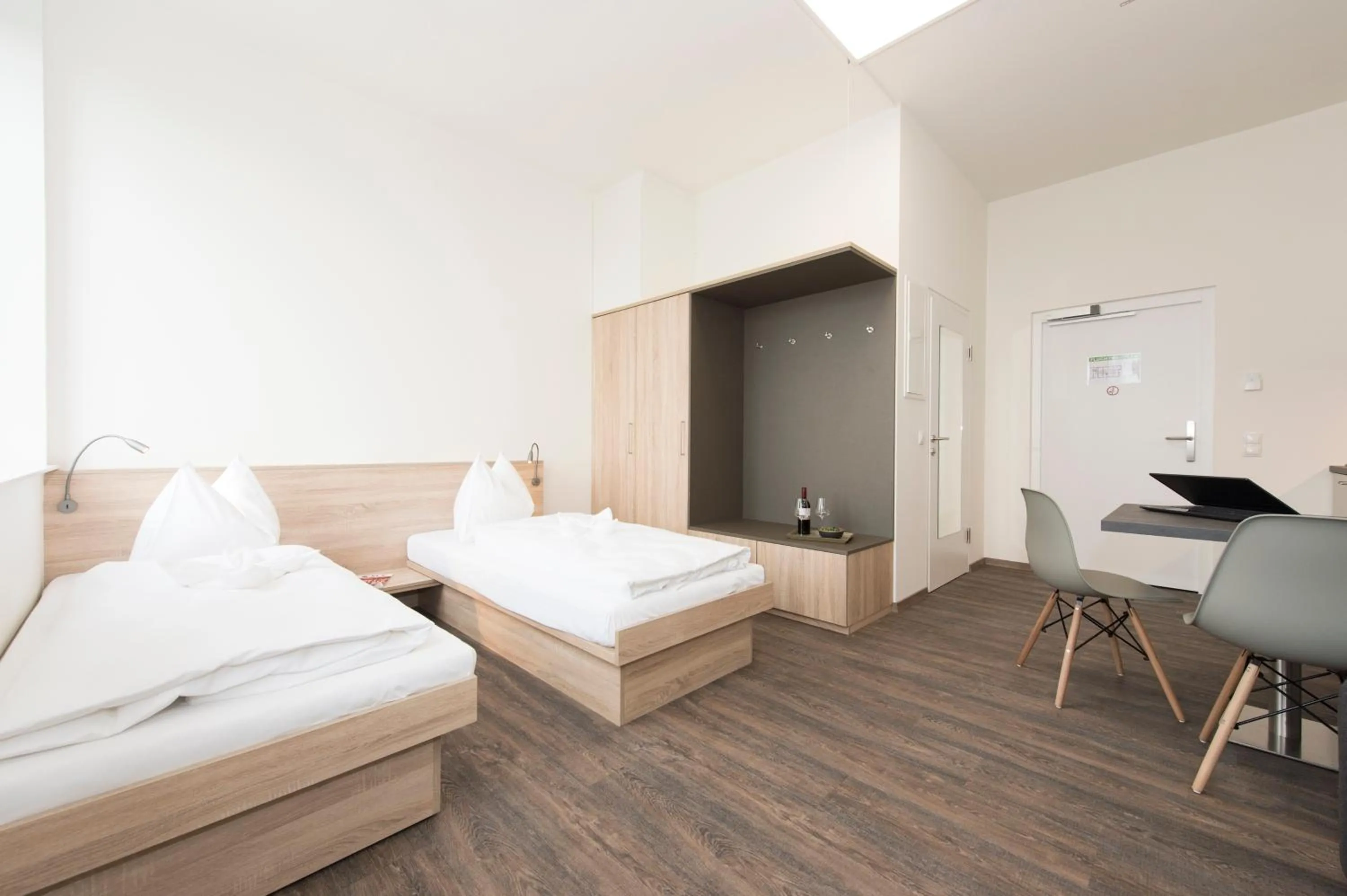 Bed in TT-ROOMS - kontaktlos mit Self Check-in I FREE PARKING