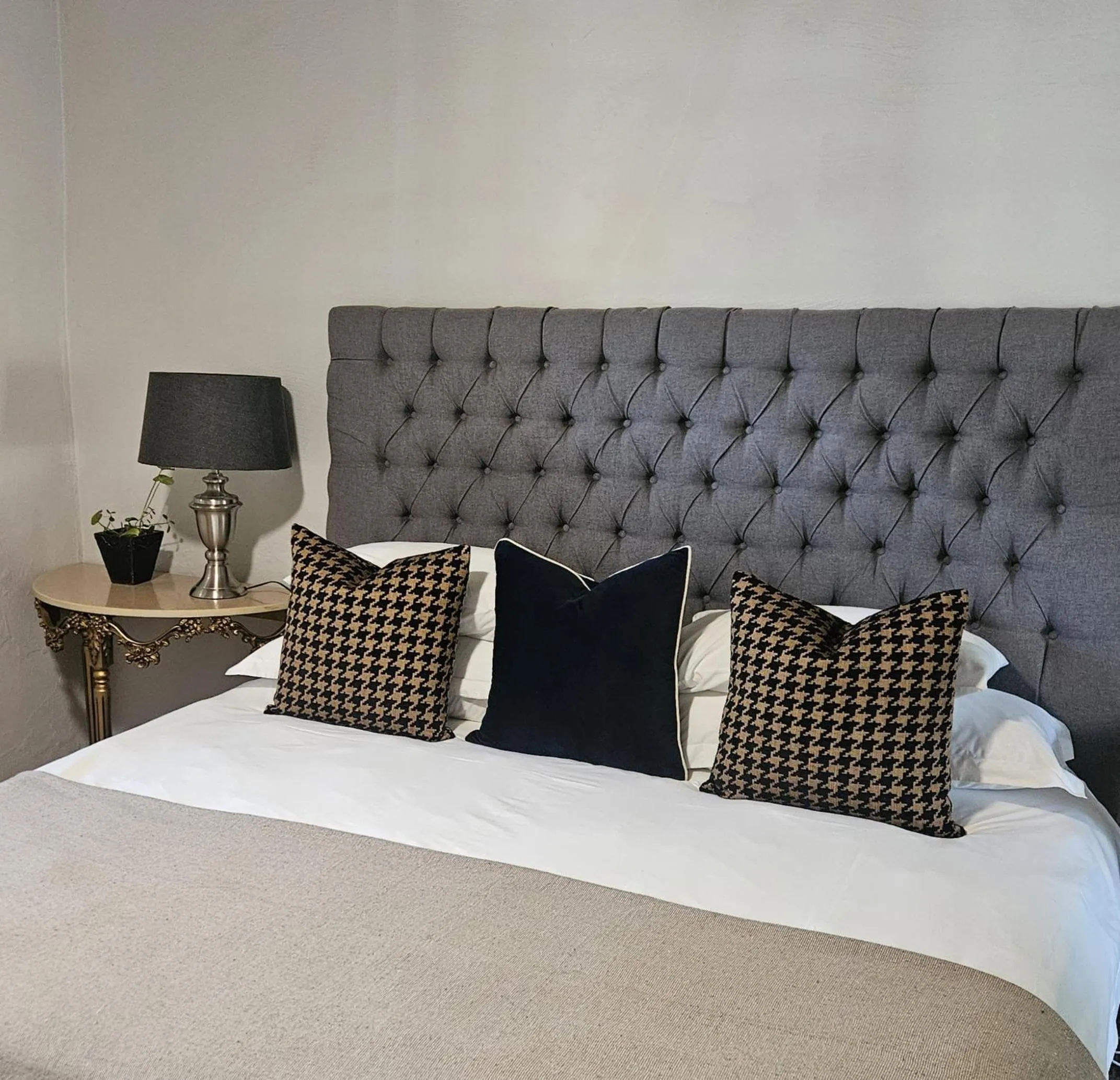 Bed in Elianthe Guesthouse