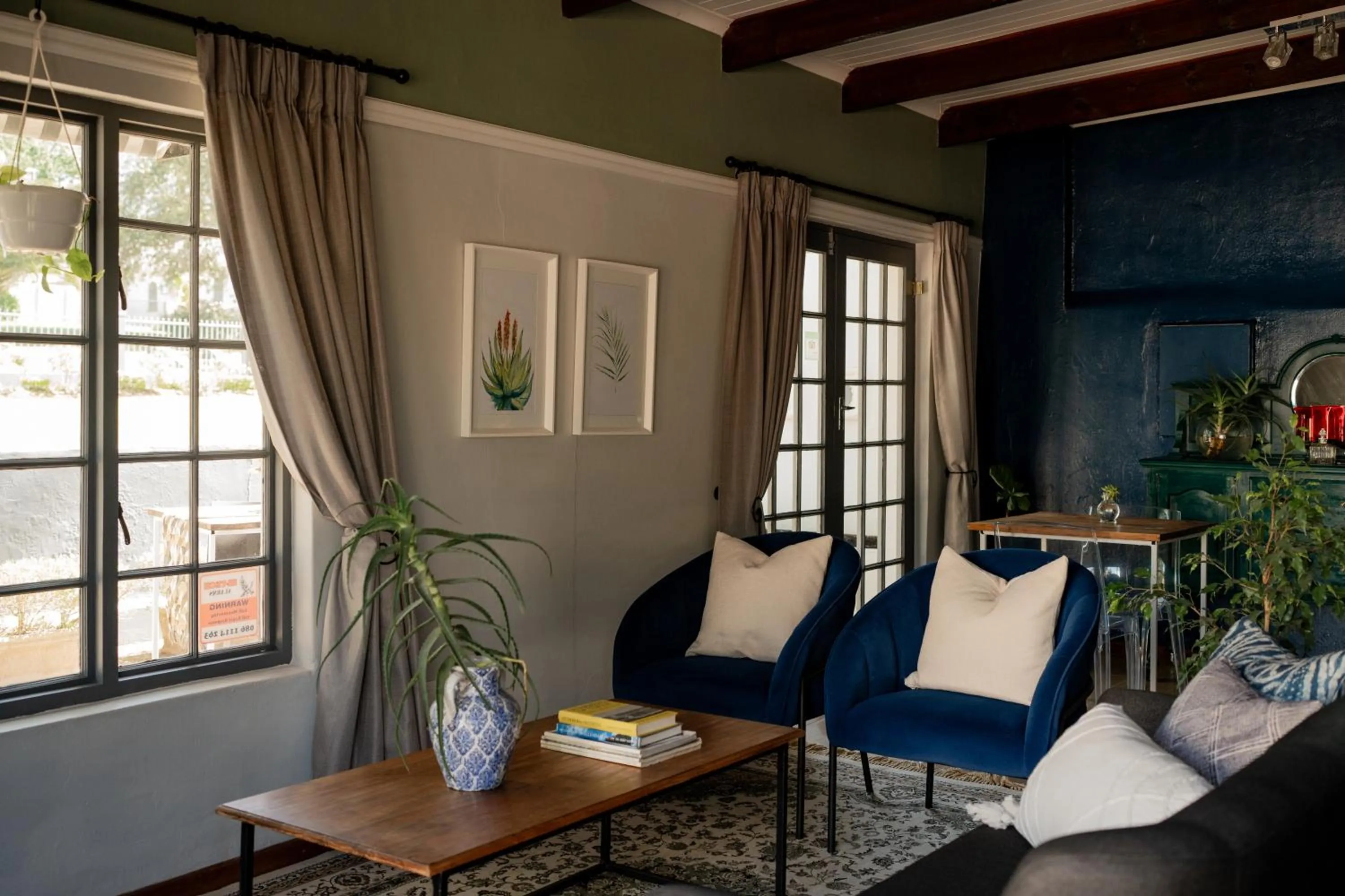 Seating area in Elianthe Guesthouse