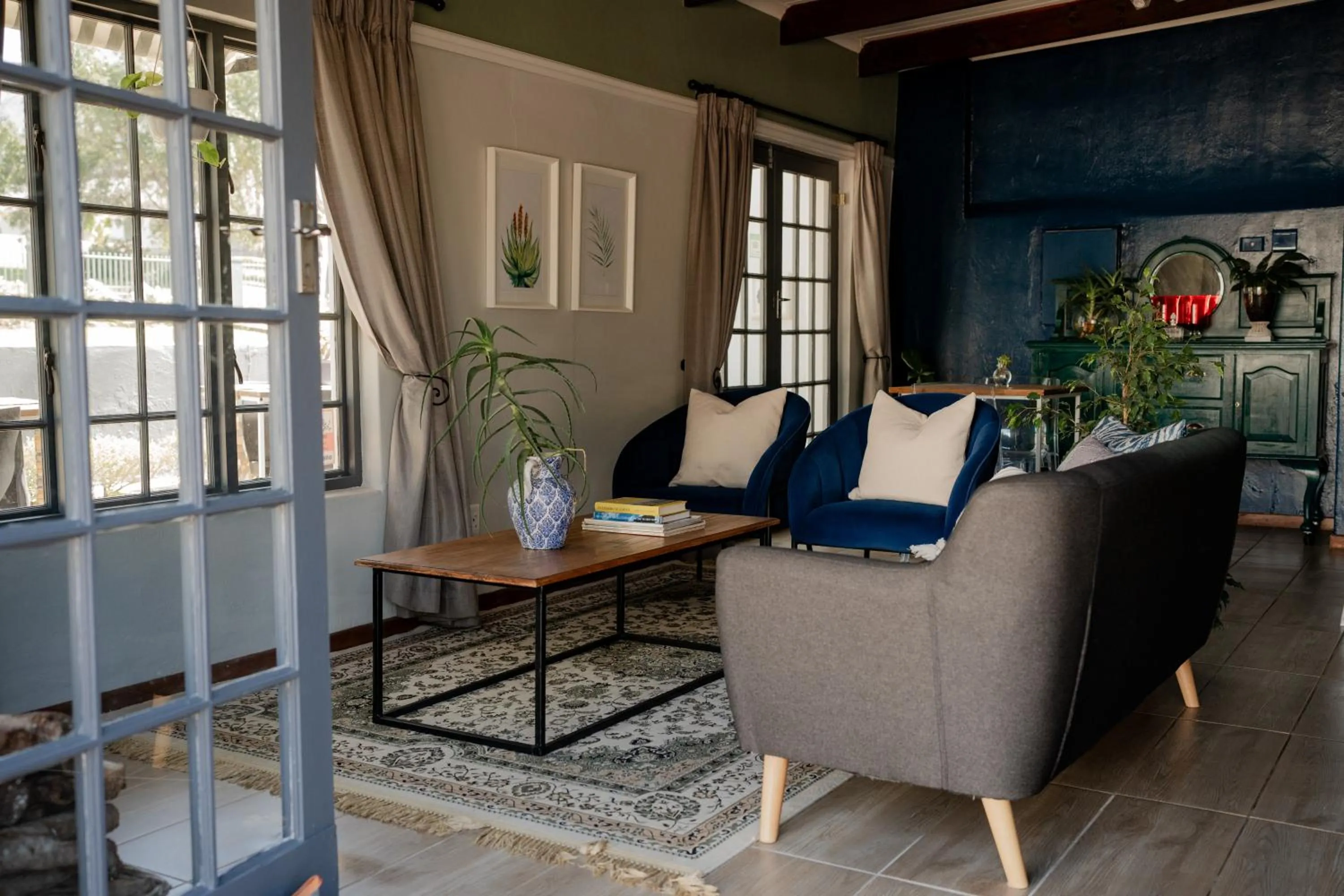 Seating area in Elianthe Guesthouse