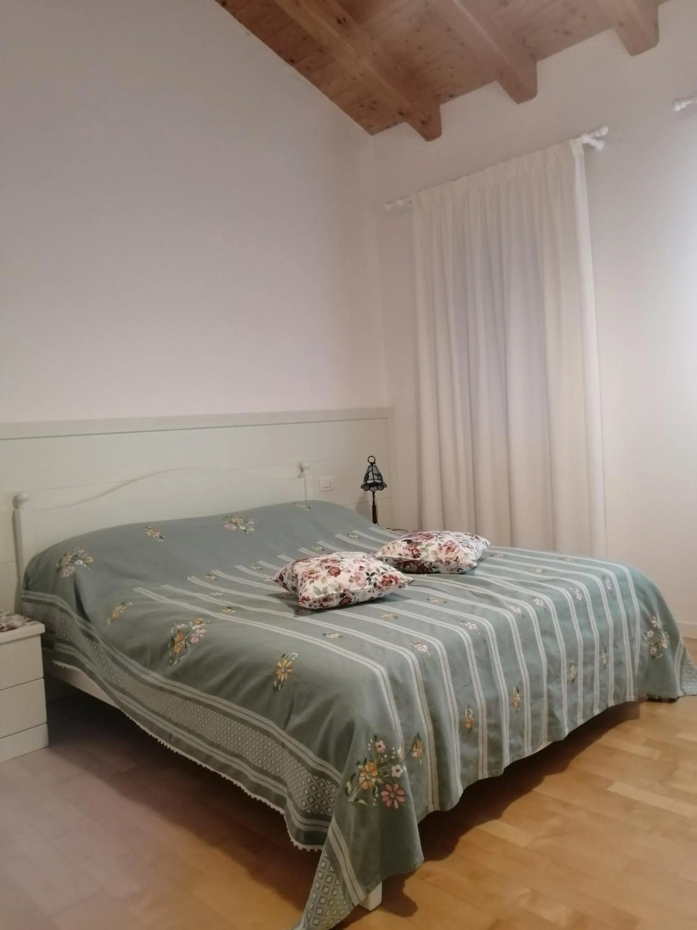 Bed in Nikolas' Valley