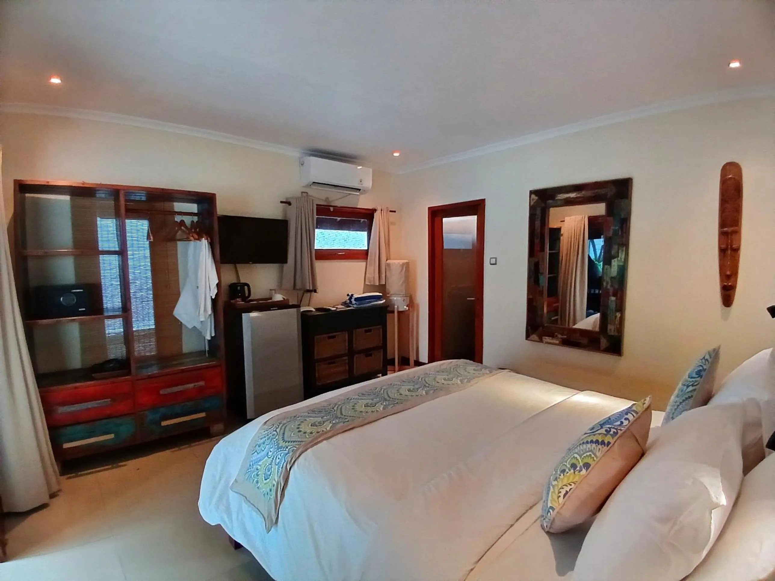 Bedroom, Bed in Scallywags Beach Club