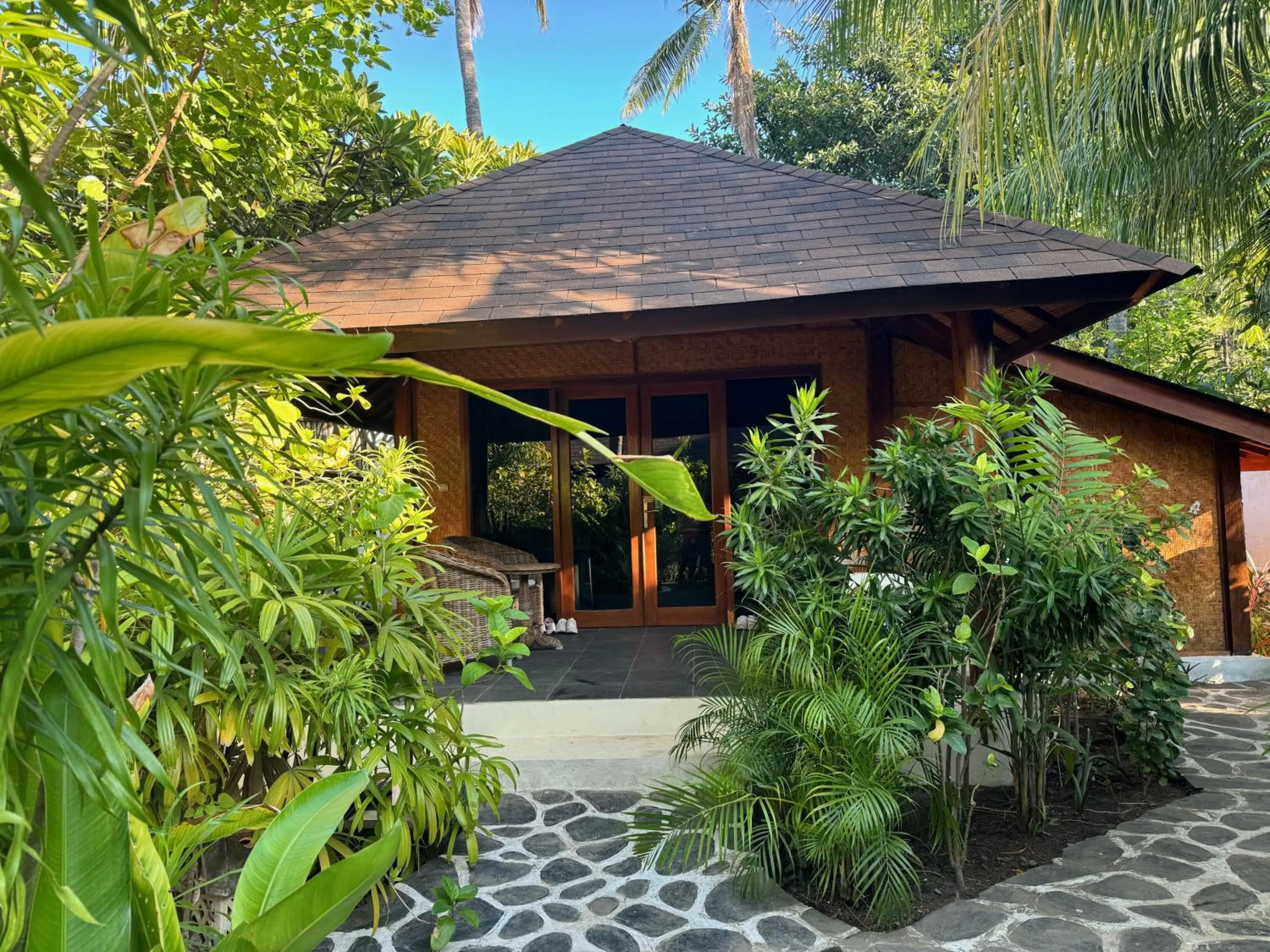 Property building in Scallywags Beach Club