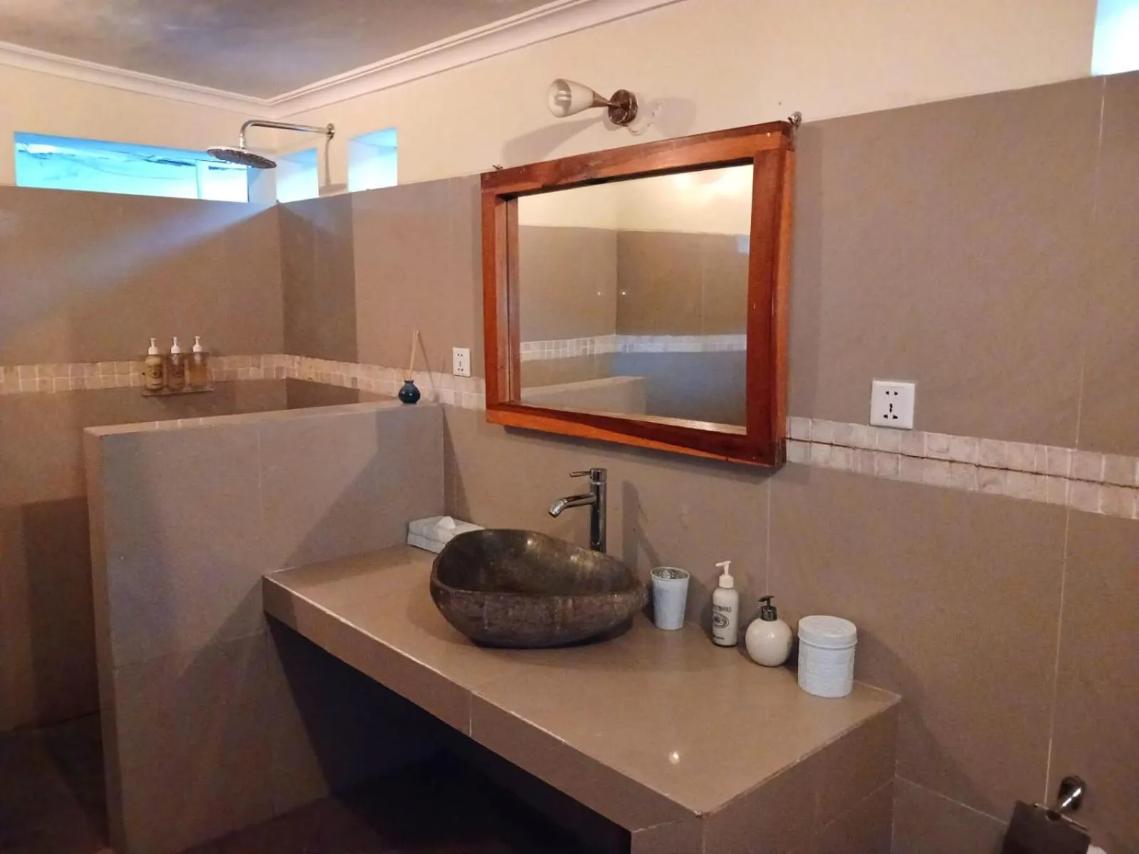 Scallywags Beach Club