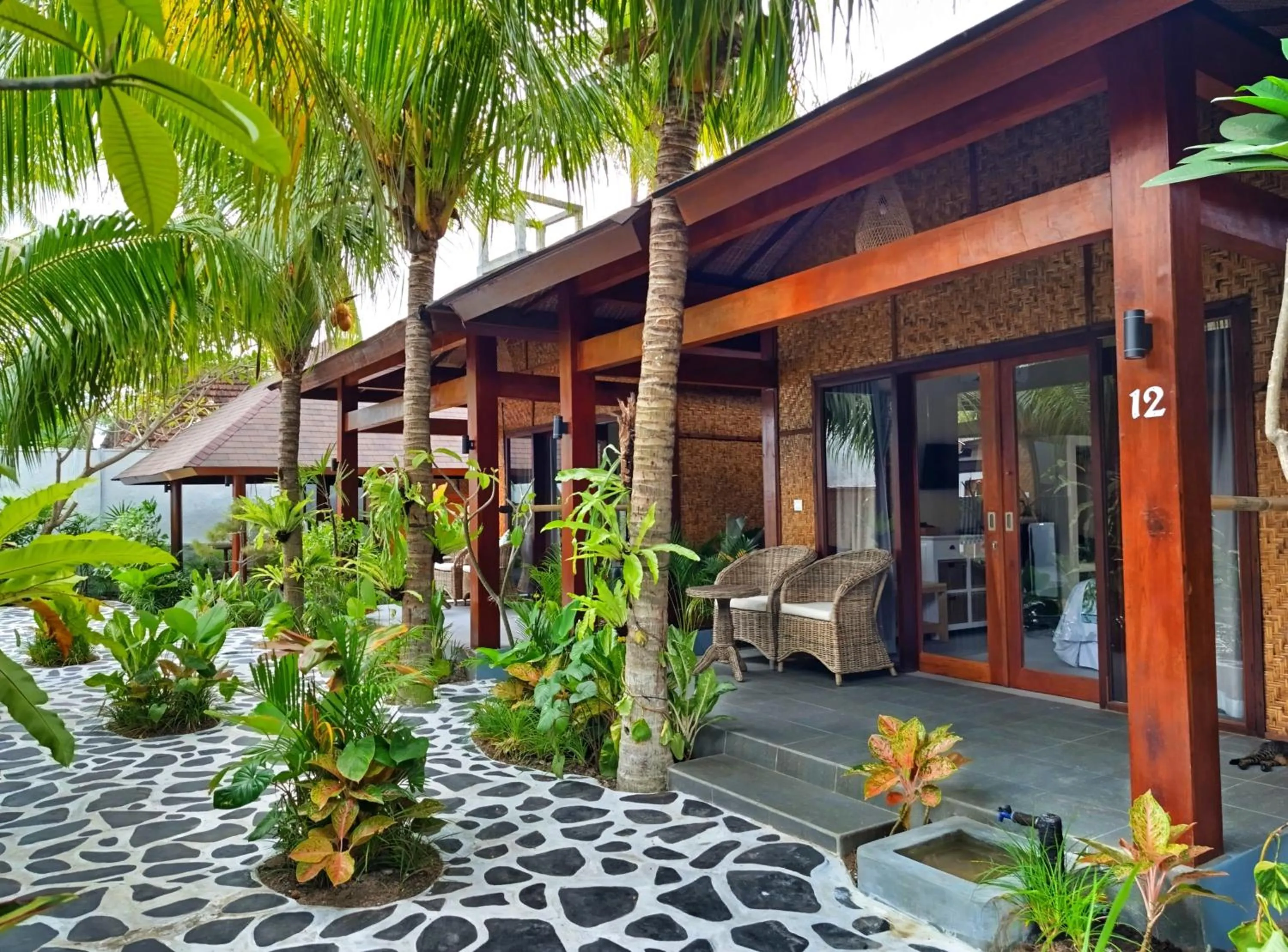 Scallywags Beach Club