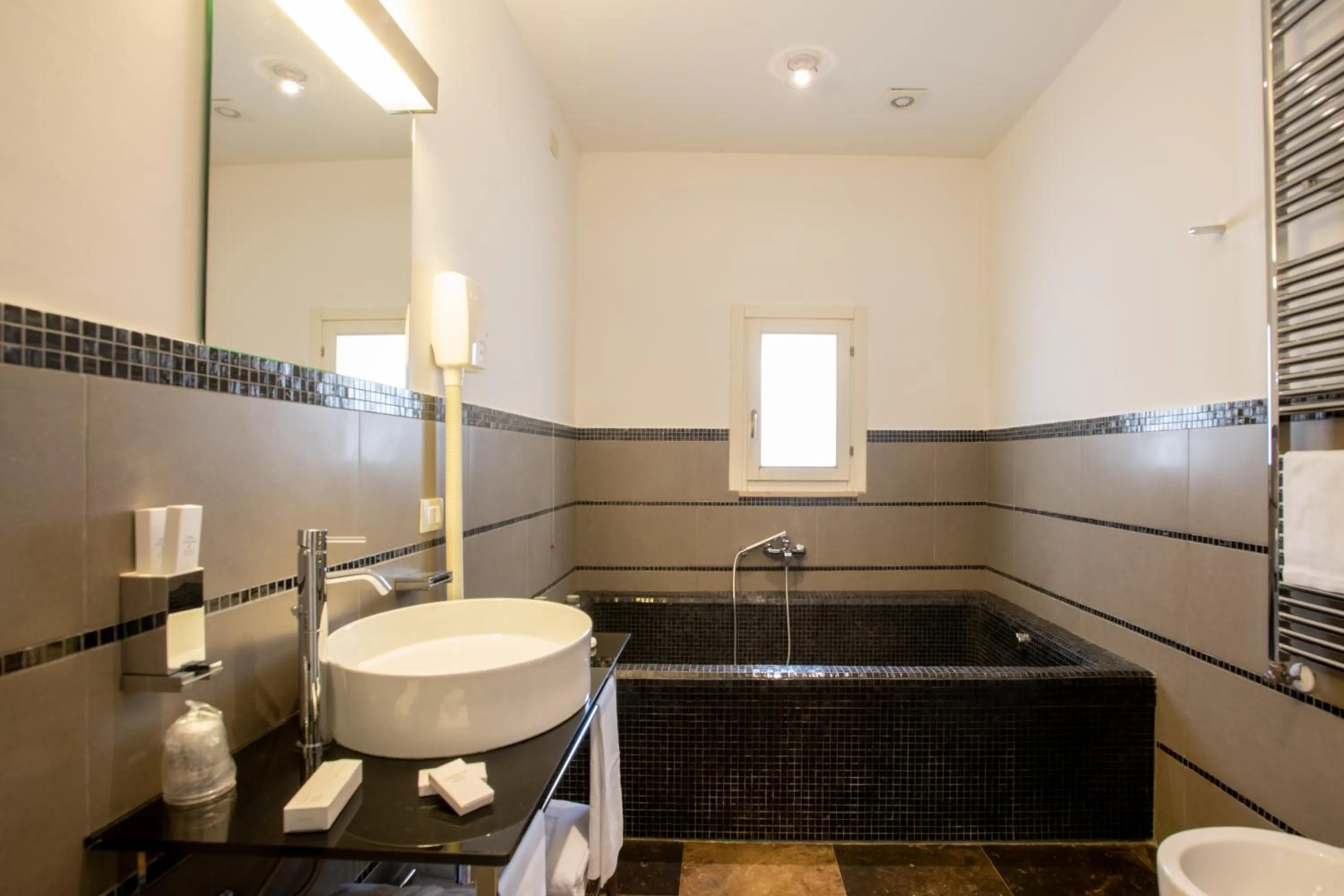 Toilet in De Stefano Palace Luxury Hotel