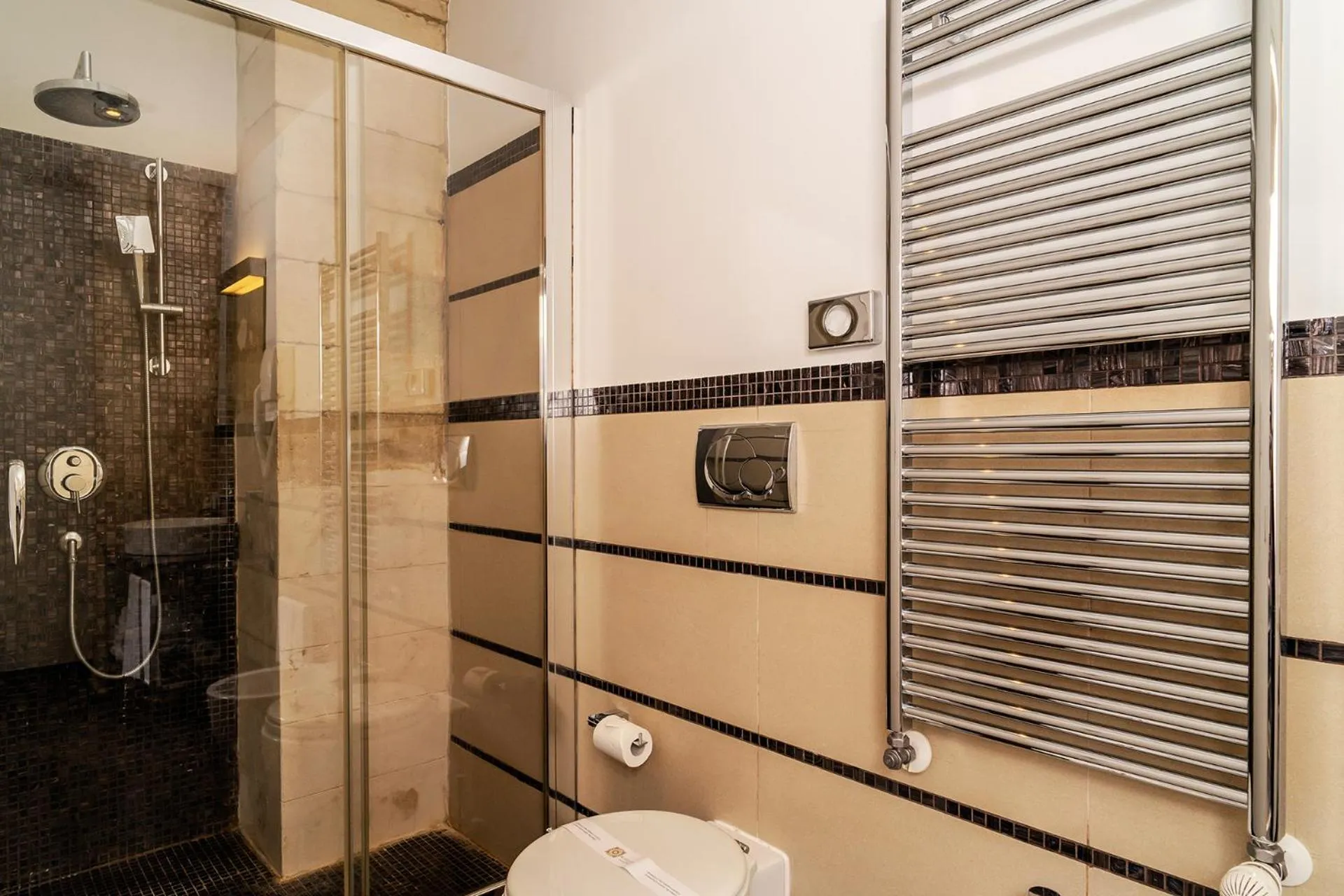 Bathroom in De Stefano Palace Luxury Hotel