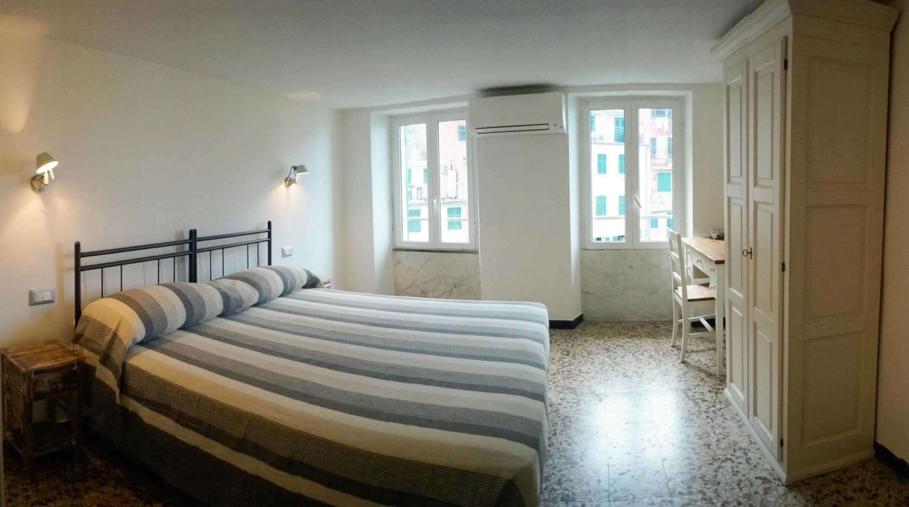 Day, Bed in Scorci Di Mare