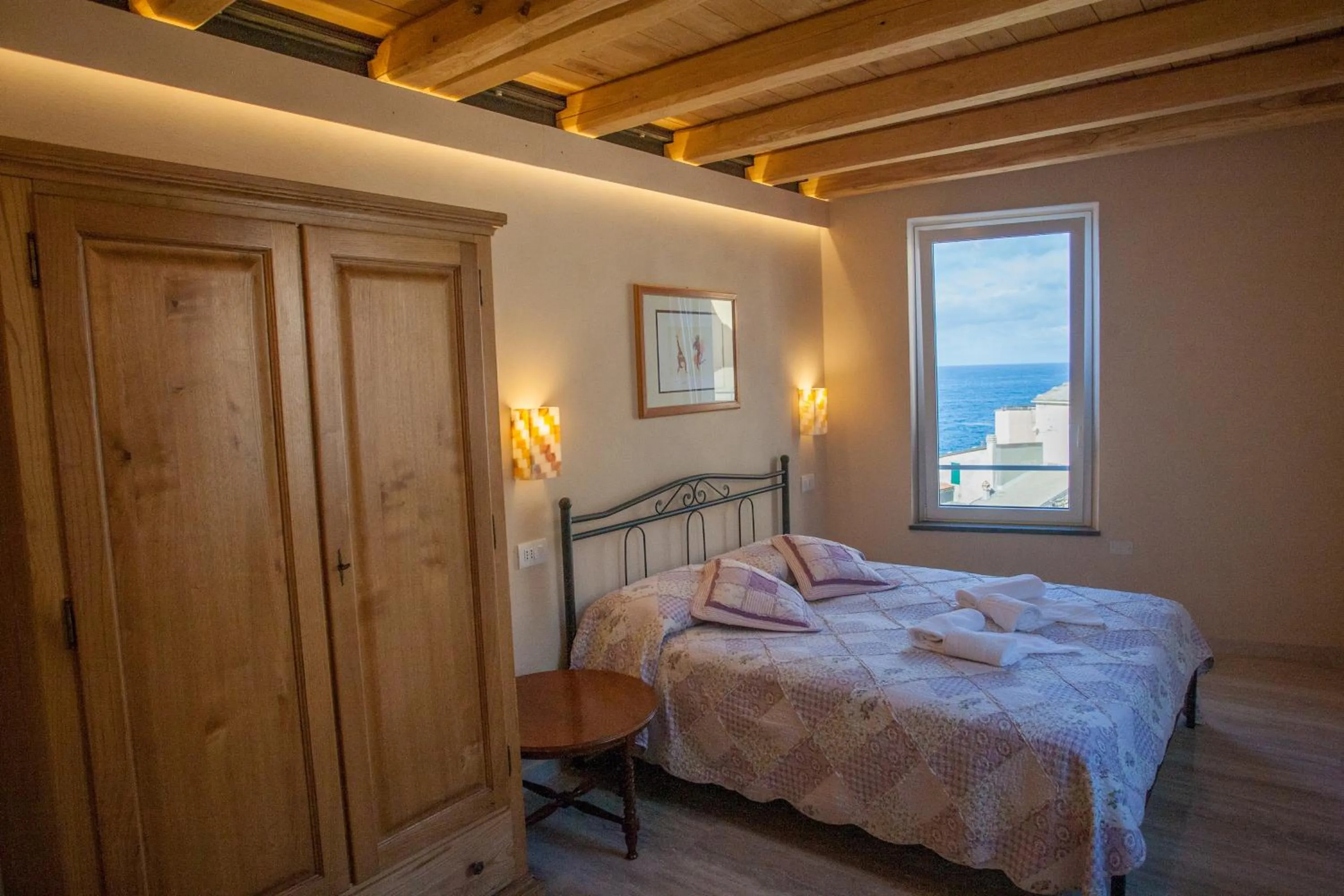 Deluxe Double Room with Sea View in Scorci Di Mare