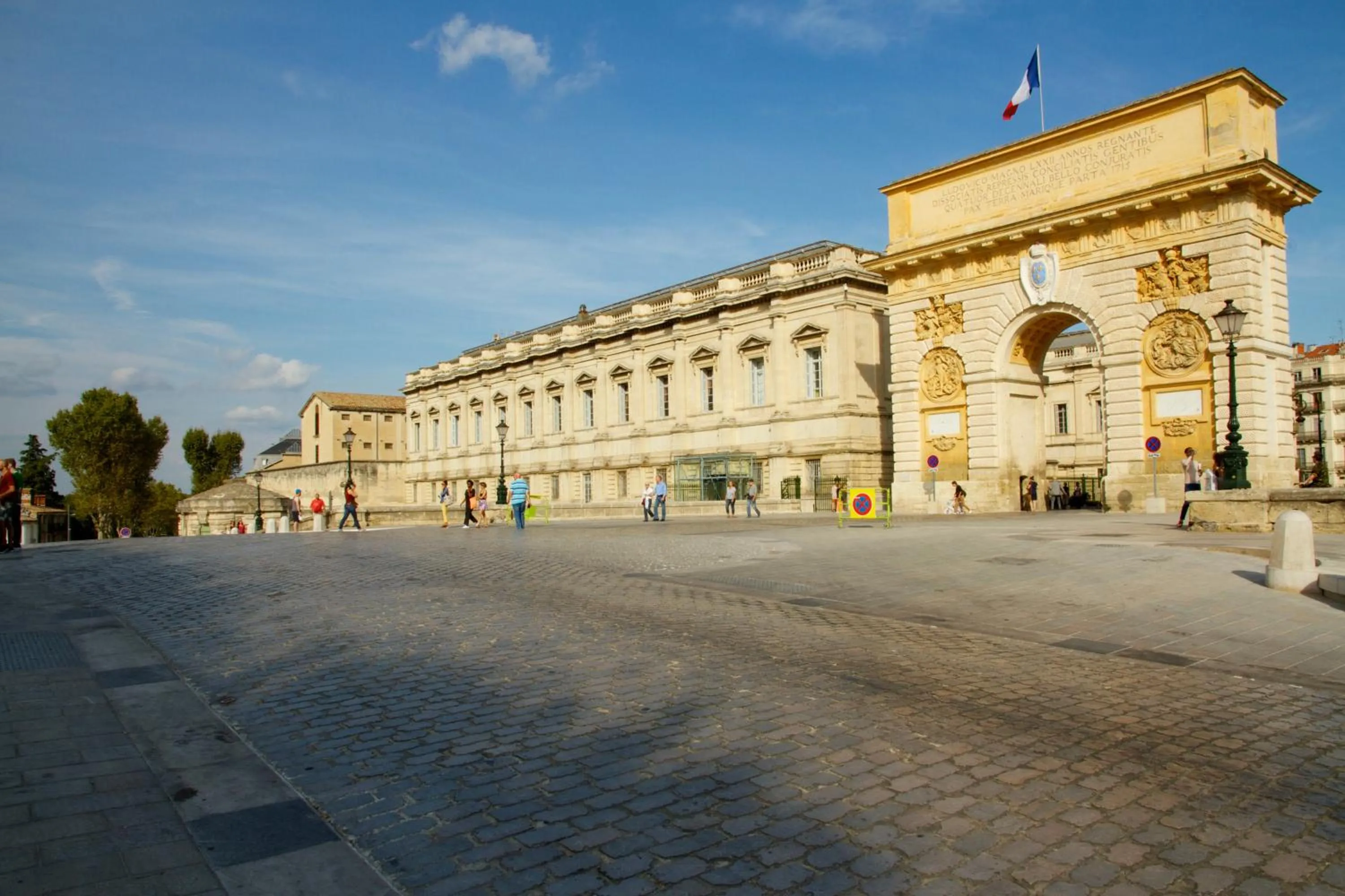 Activities in Hotel des Etuves