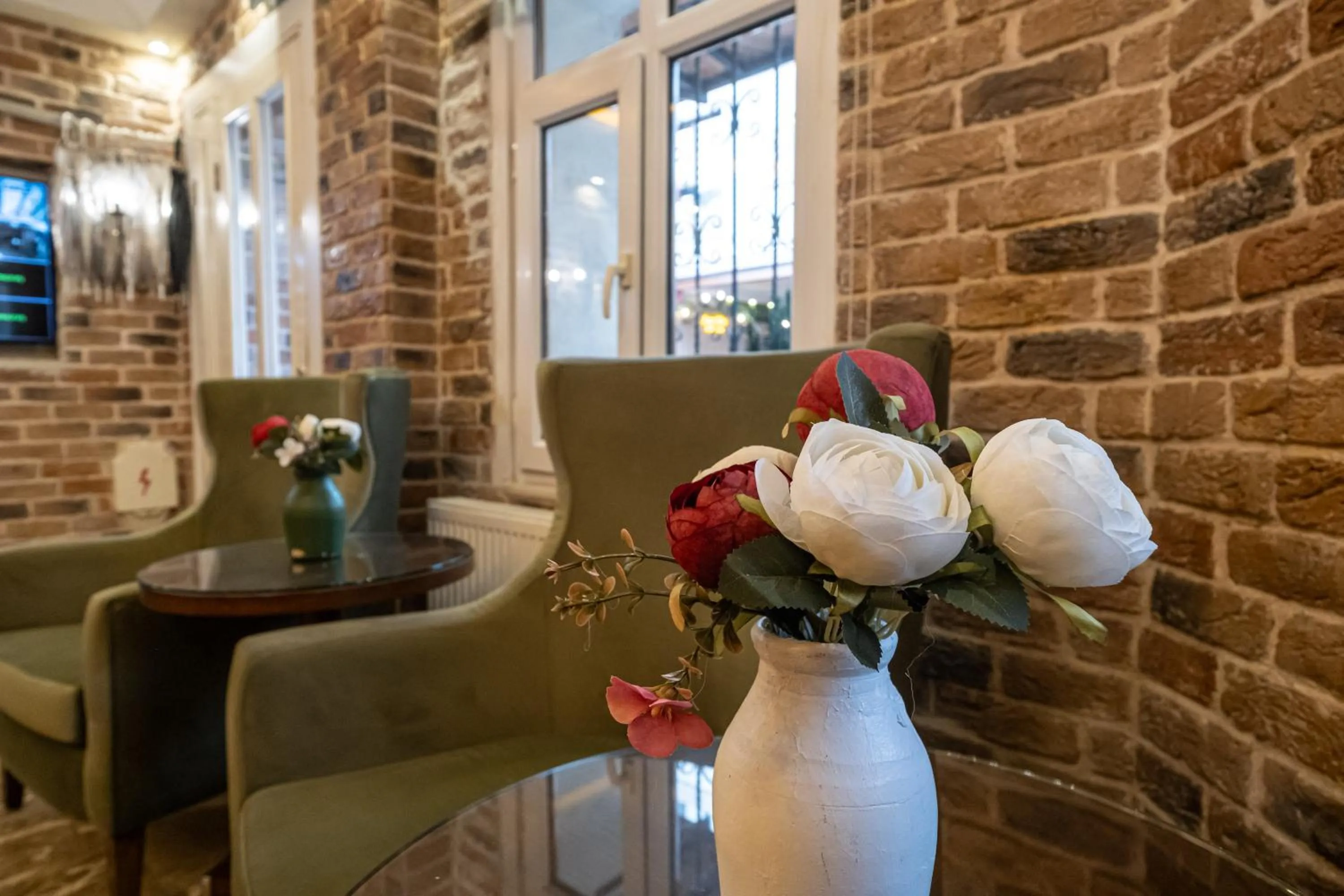 TV and multimedia in Family Istanbul Hotel