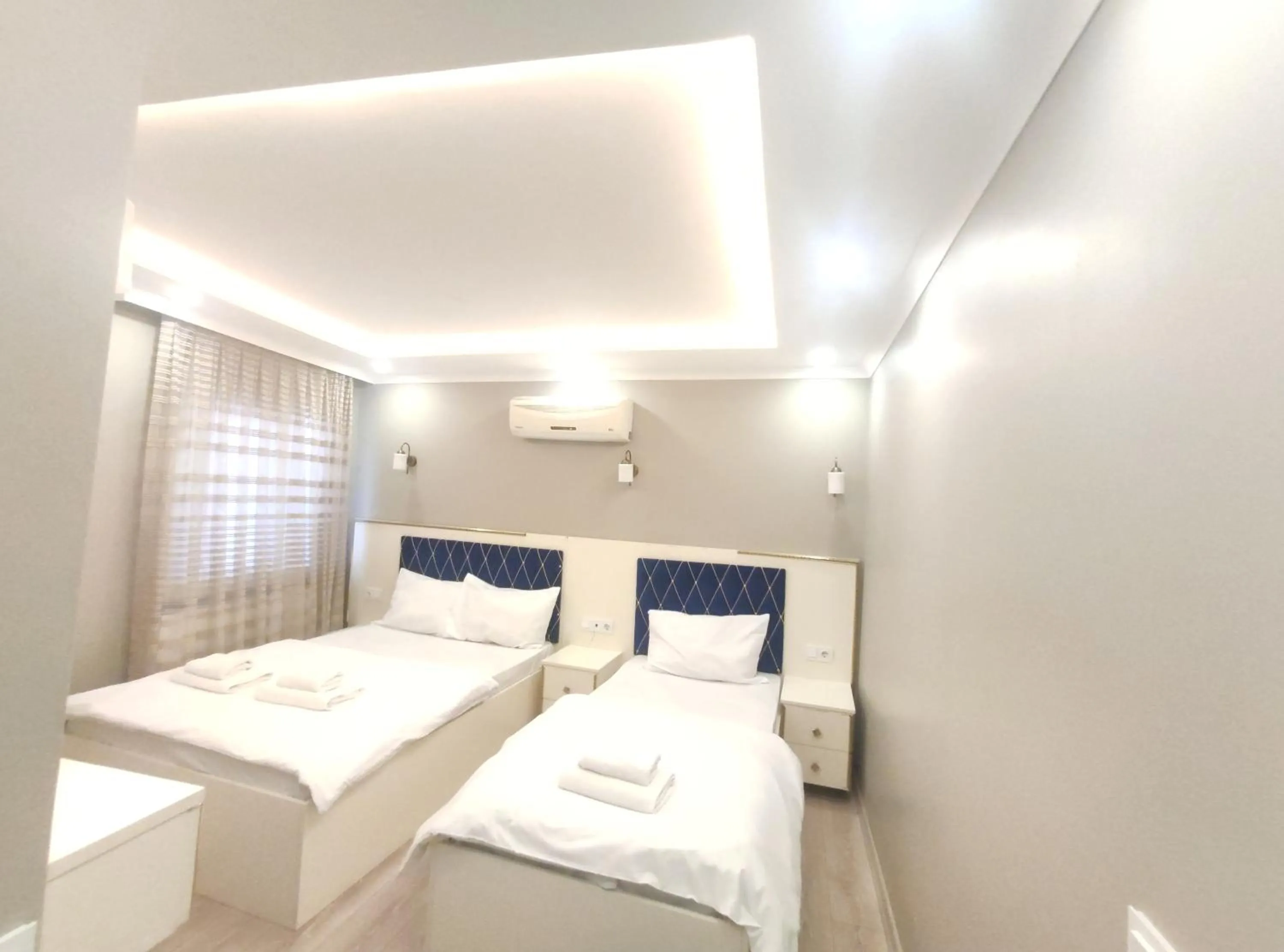 Bed in Family Istanbul Hotel