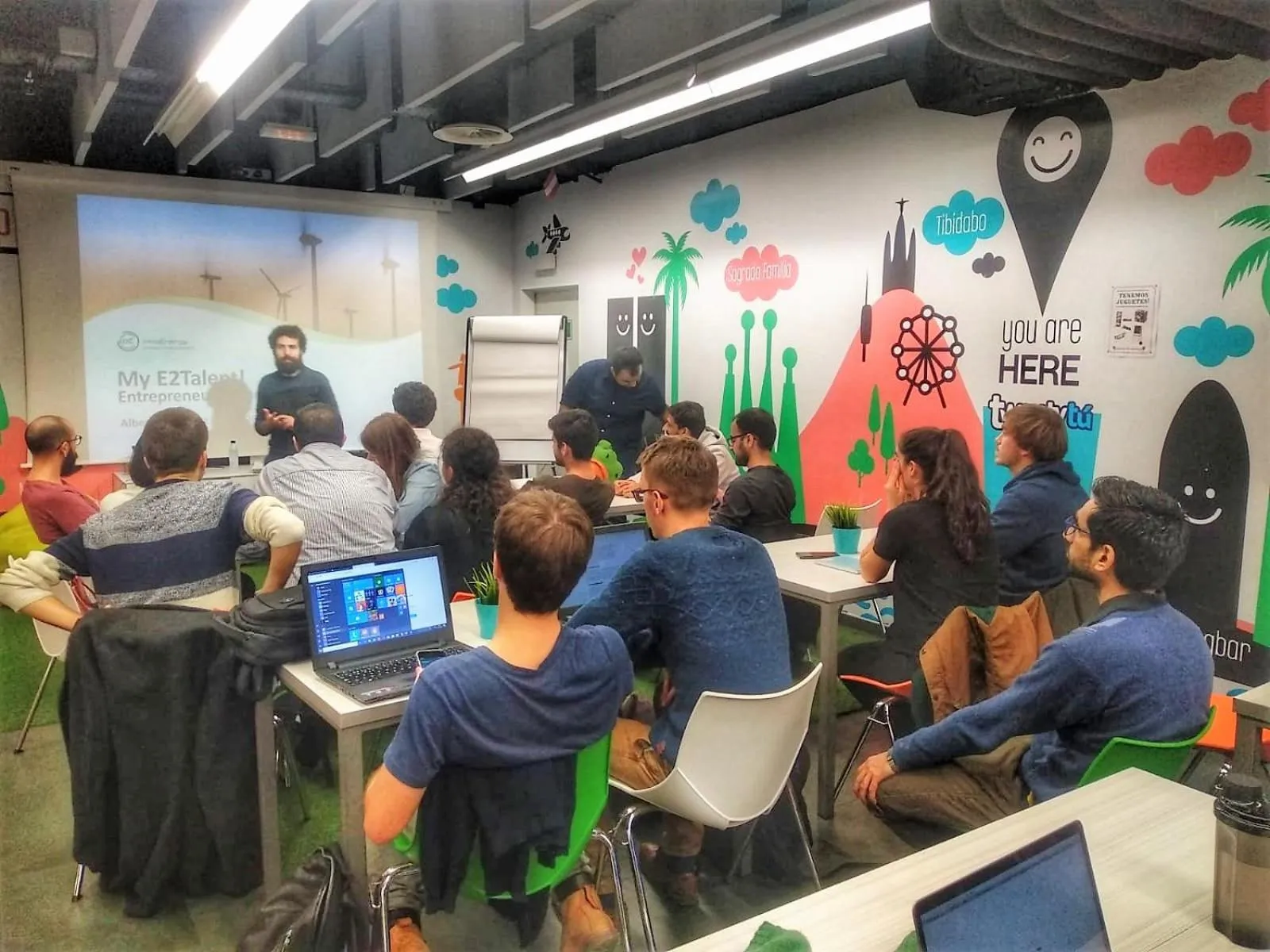 Meeting/conference room in Twentytu Hostel Barcelona