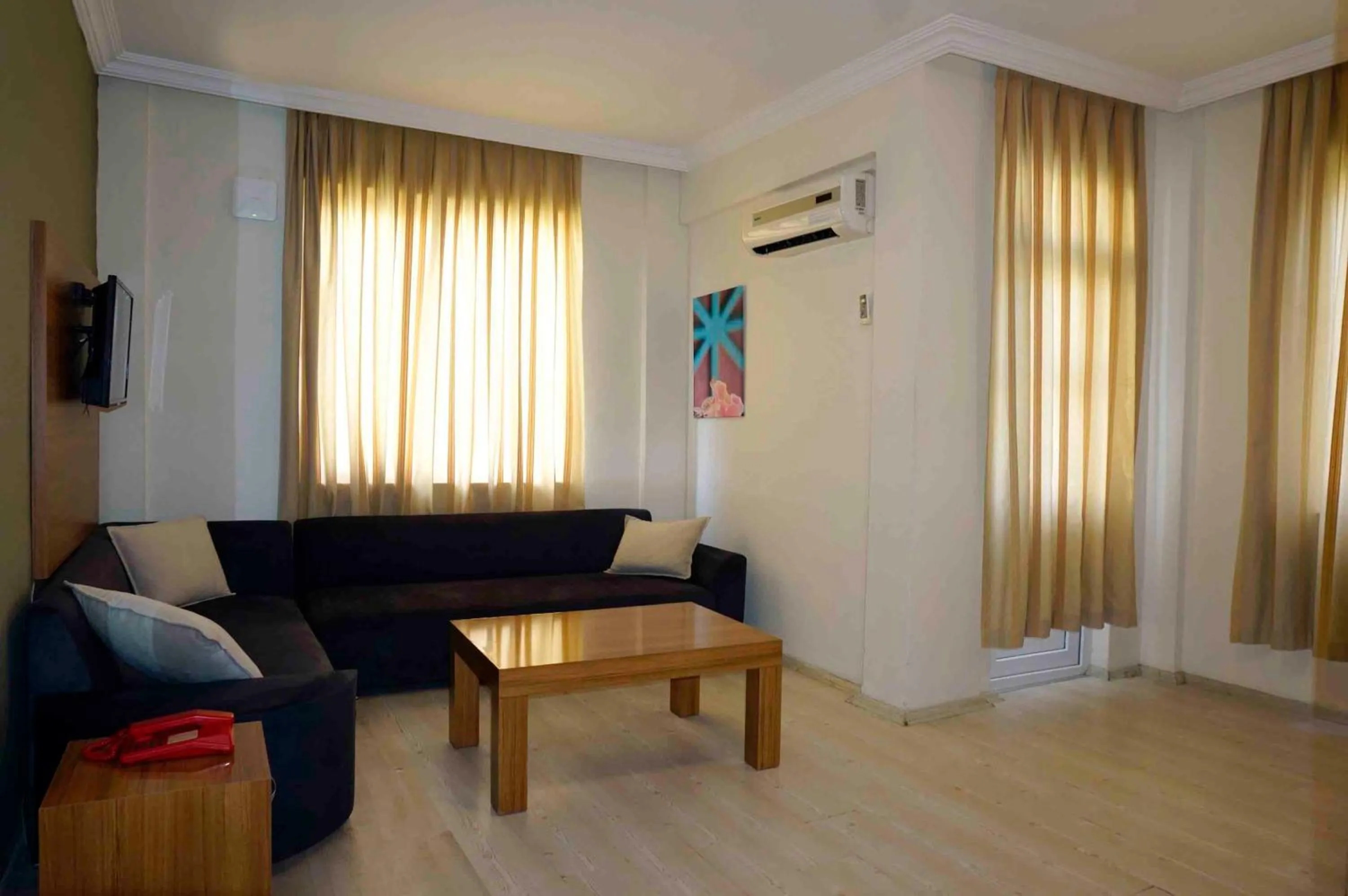 Living room in Sunlight Garden Hotel