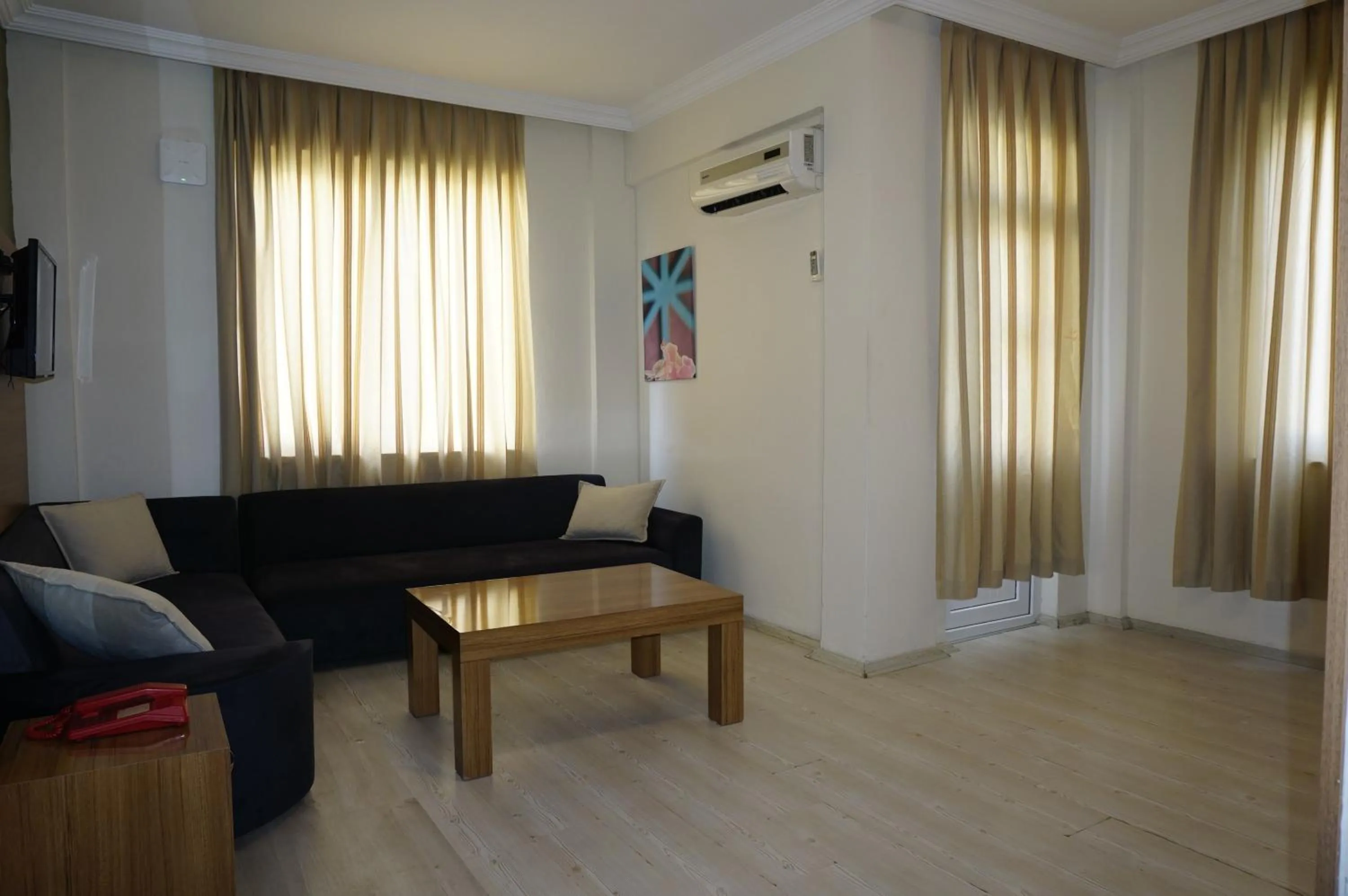 Seating area in Sunlight Garden Hotel