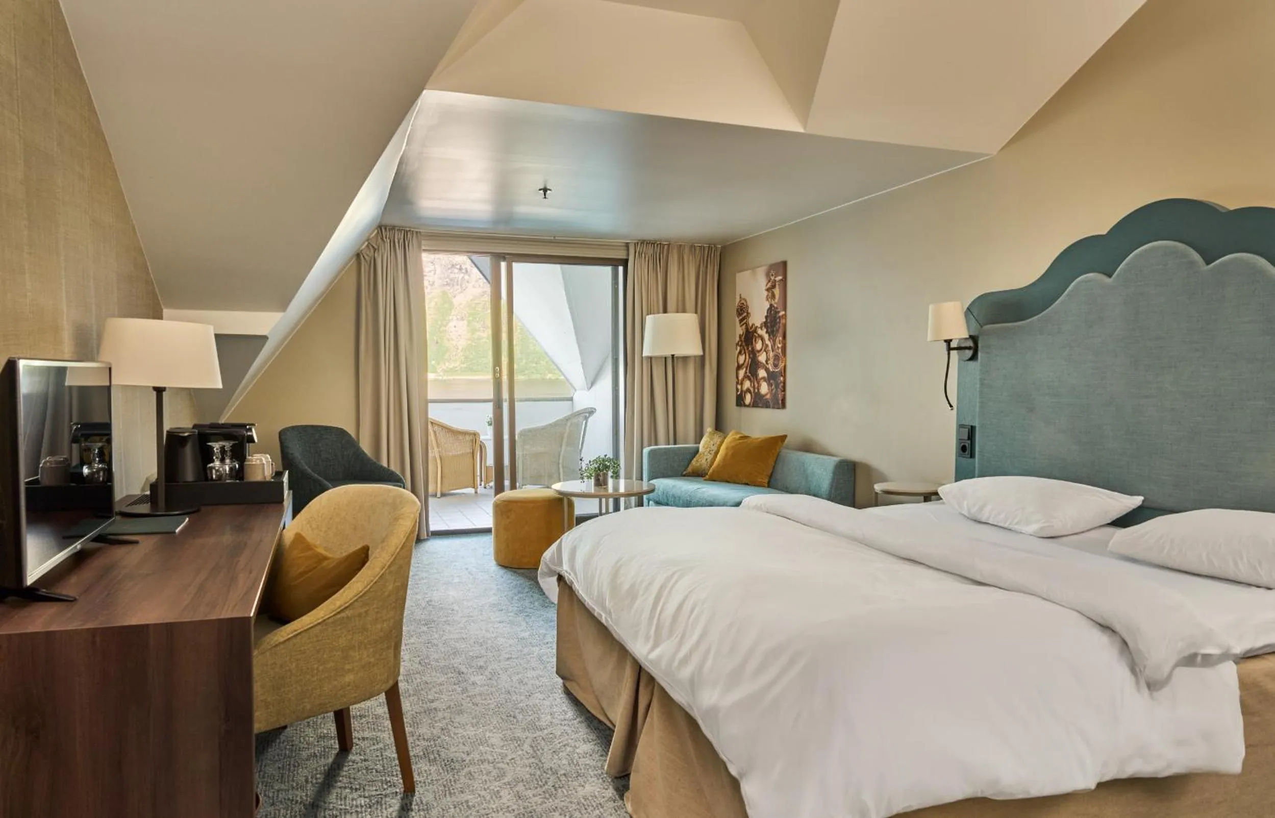 Bedroom, Bed in Hotel Ullensvang