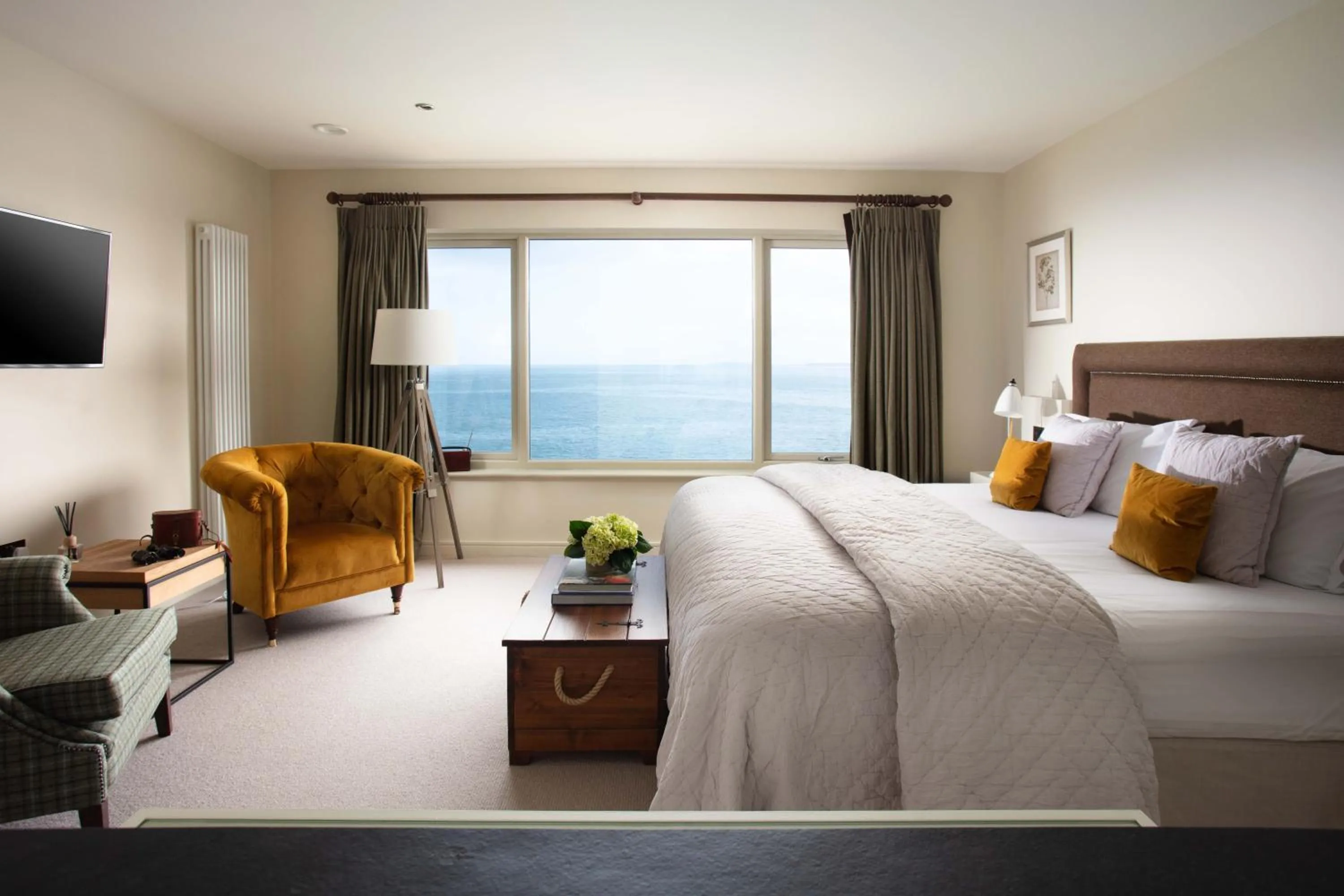 Bedroom, Bed in The Lewinnick Lodge