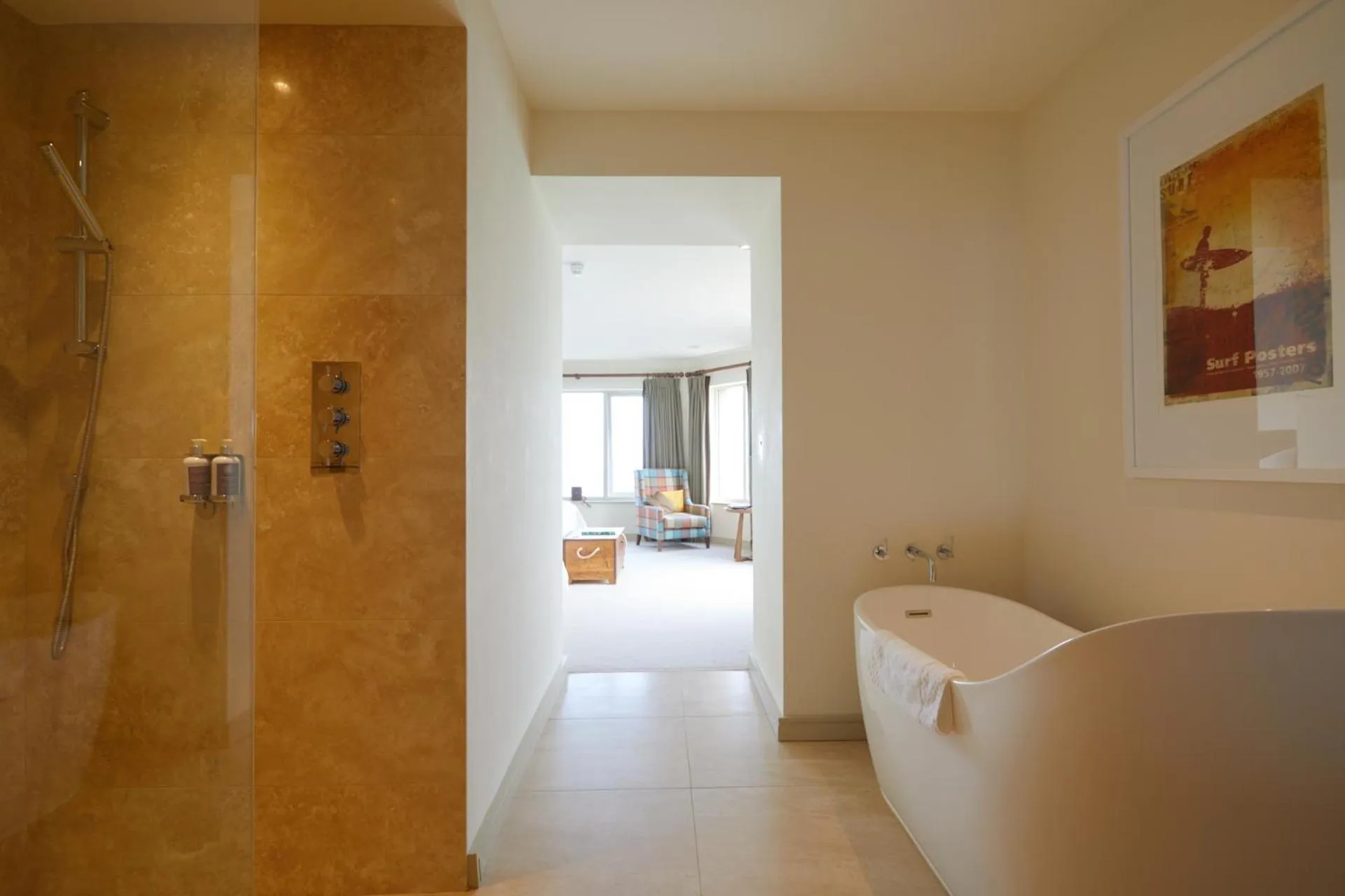 Bathroom in The Lewinnick Lodge
