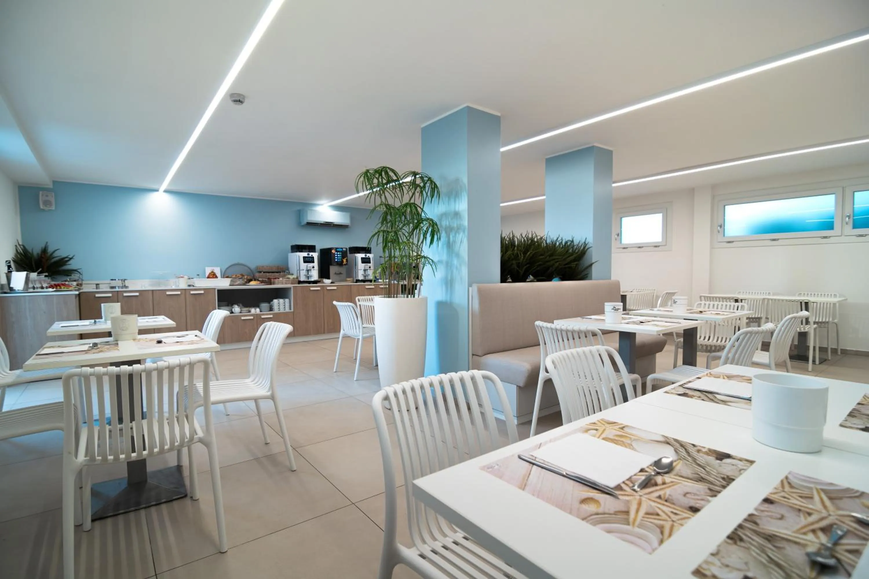 Breakfast in Hotel Boston 3 Stelle Superior Frontemare