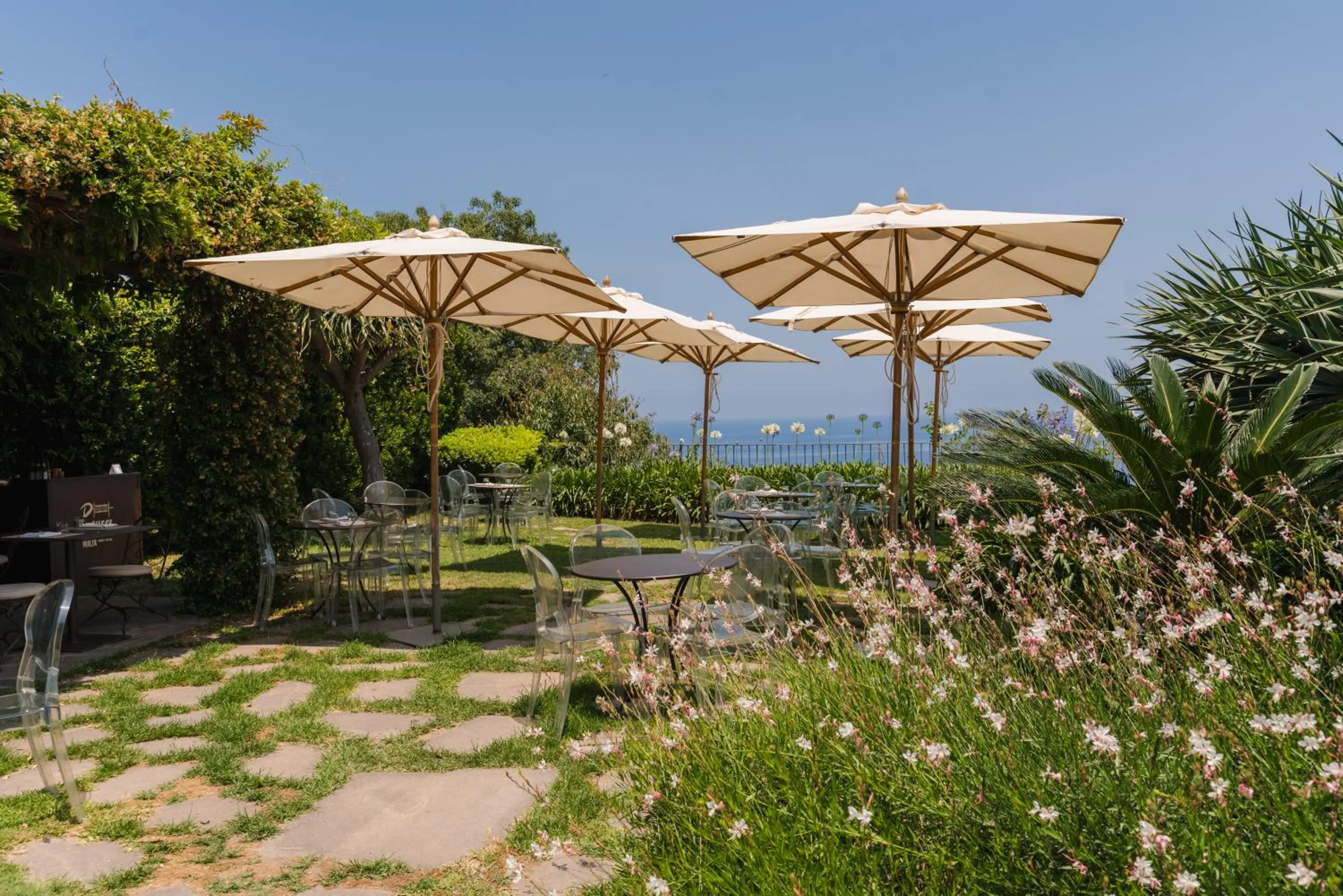 Spring in Hotel Ravesi