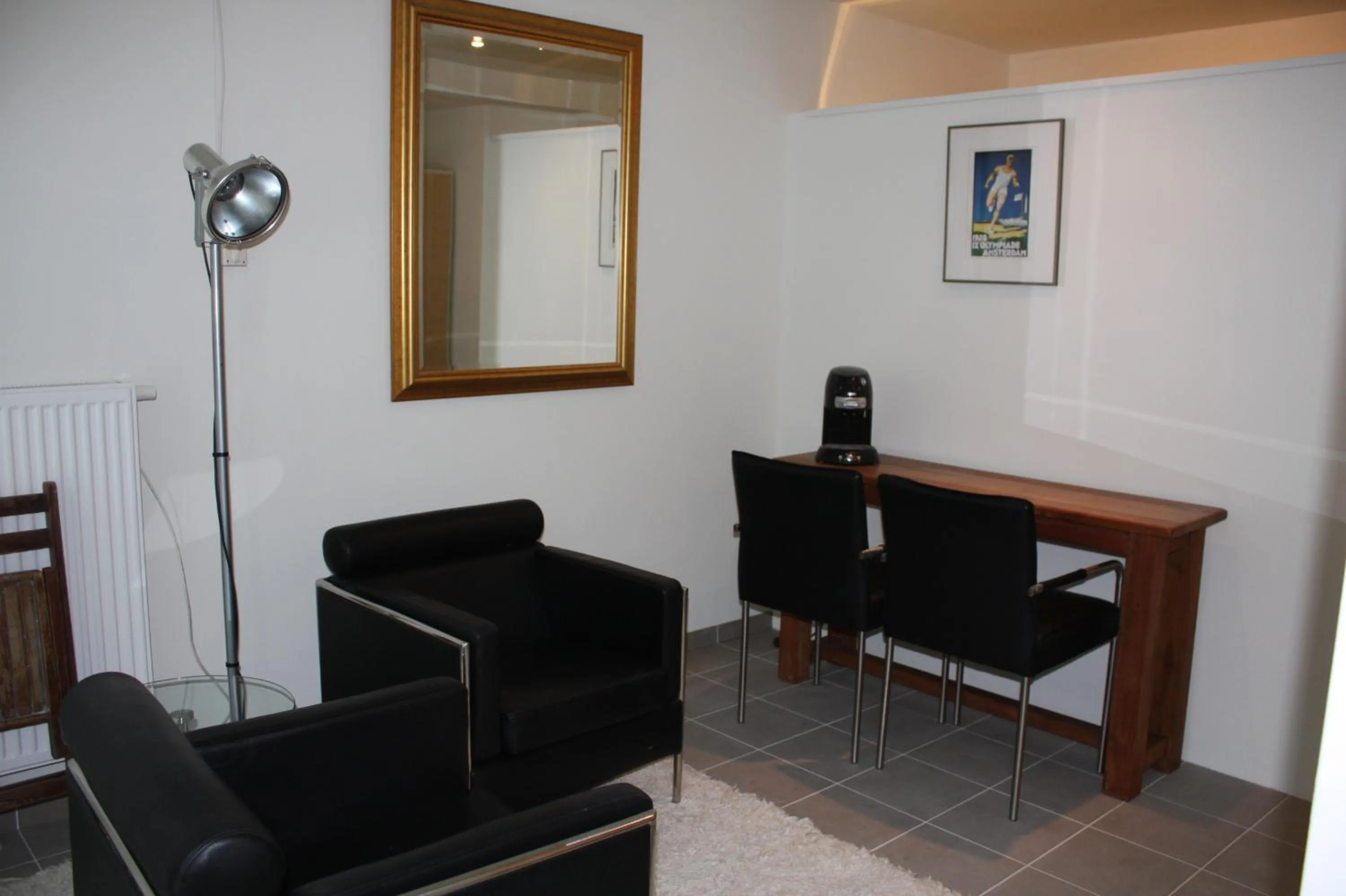 Seating area in At number 6