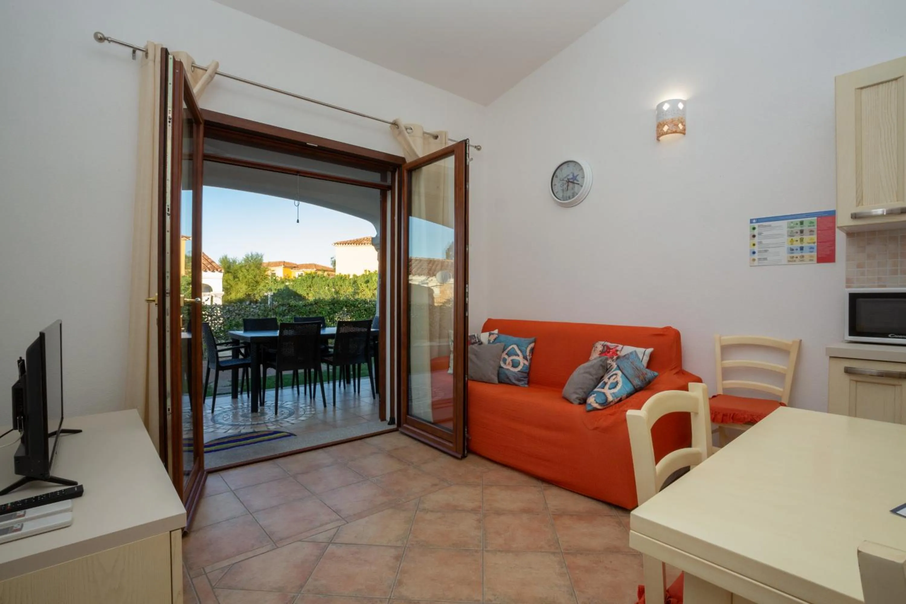 Kitchen or kitchenette in villette acquamarina Budoni