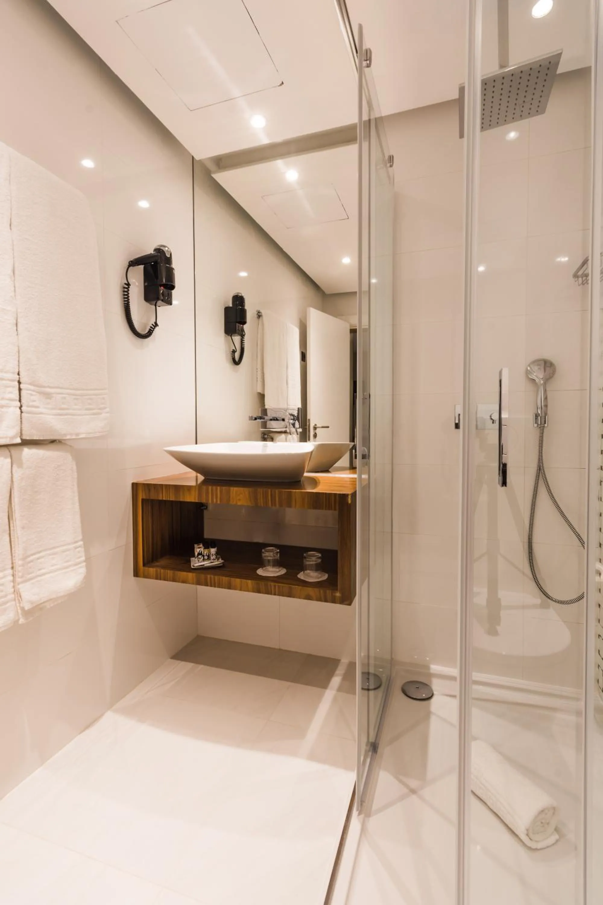 Bathroom in Rossio Boutique Hotel
