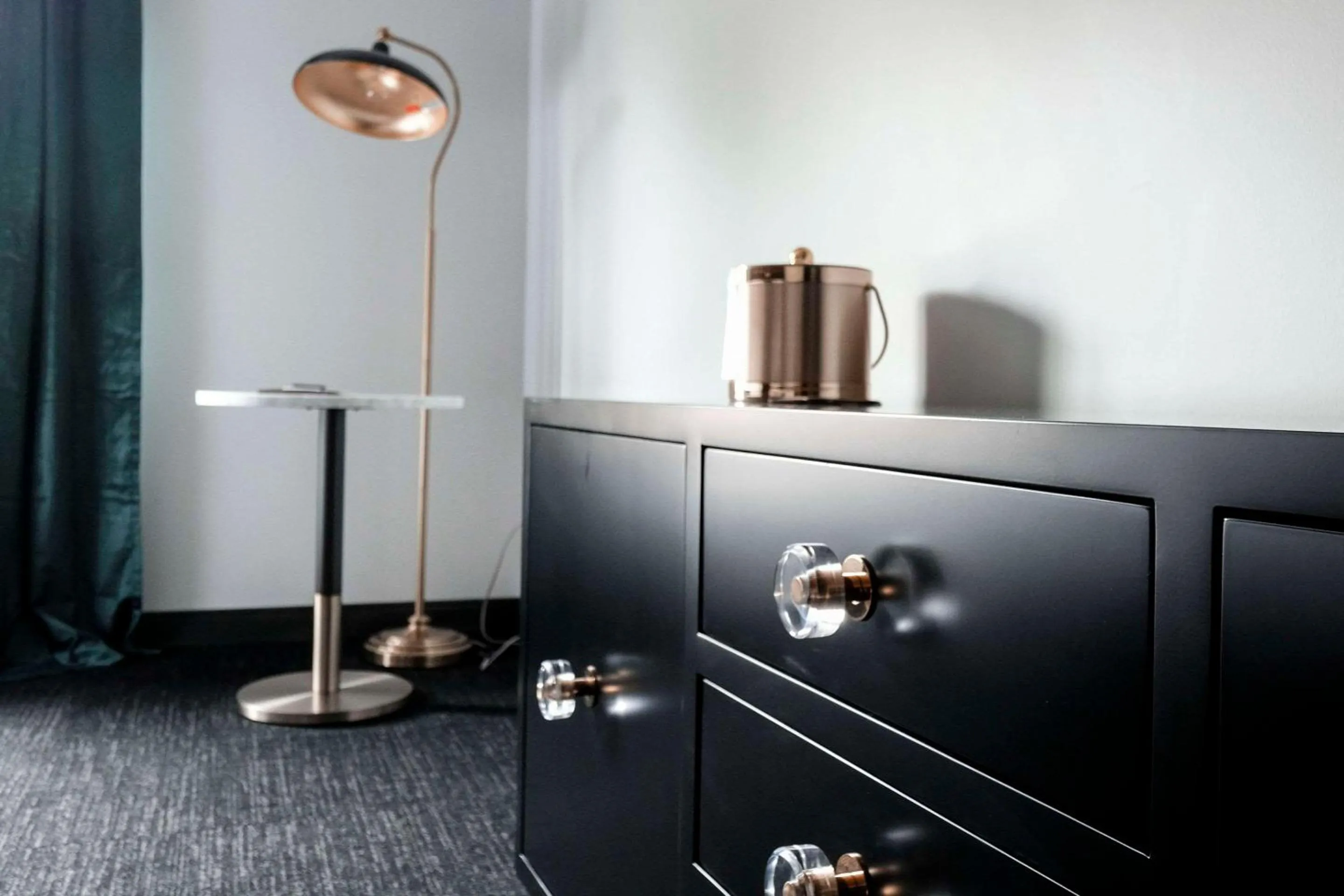 Bedroom in The Inn Hotel, Ascend Hotel Collection