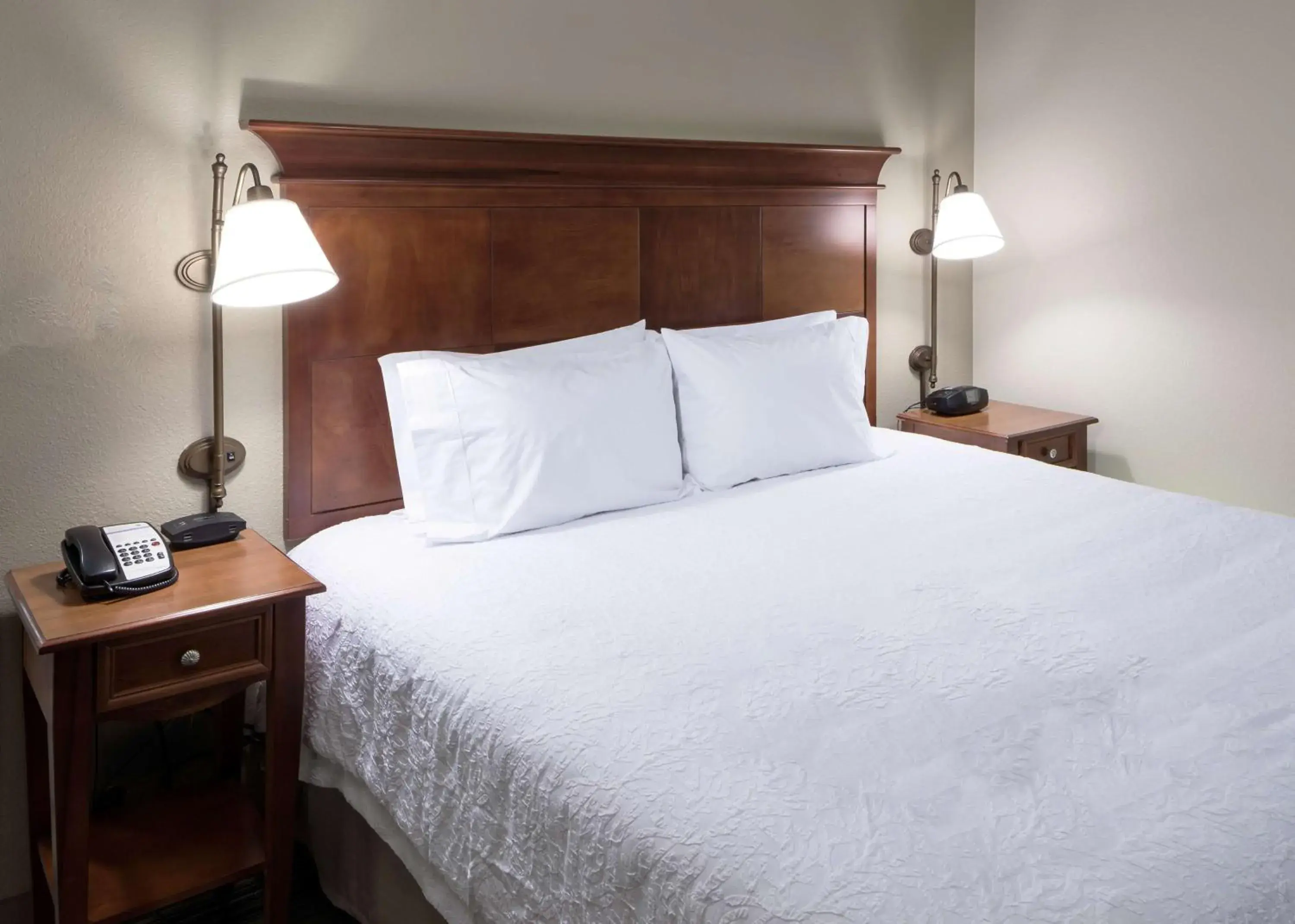 Bed in Hampton Inn & Suites Colorado Springs/I-25 South Bed in Hampton Inn & Suites Colorado Springs/I-25 South