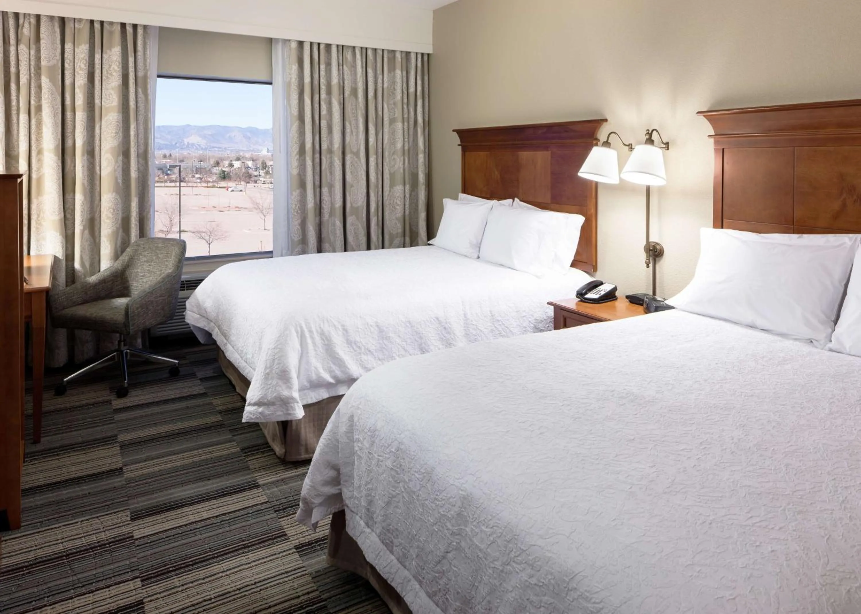 Bed in Hampton Inn & Suites Colorado Springs/I-25 South