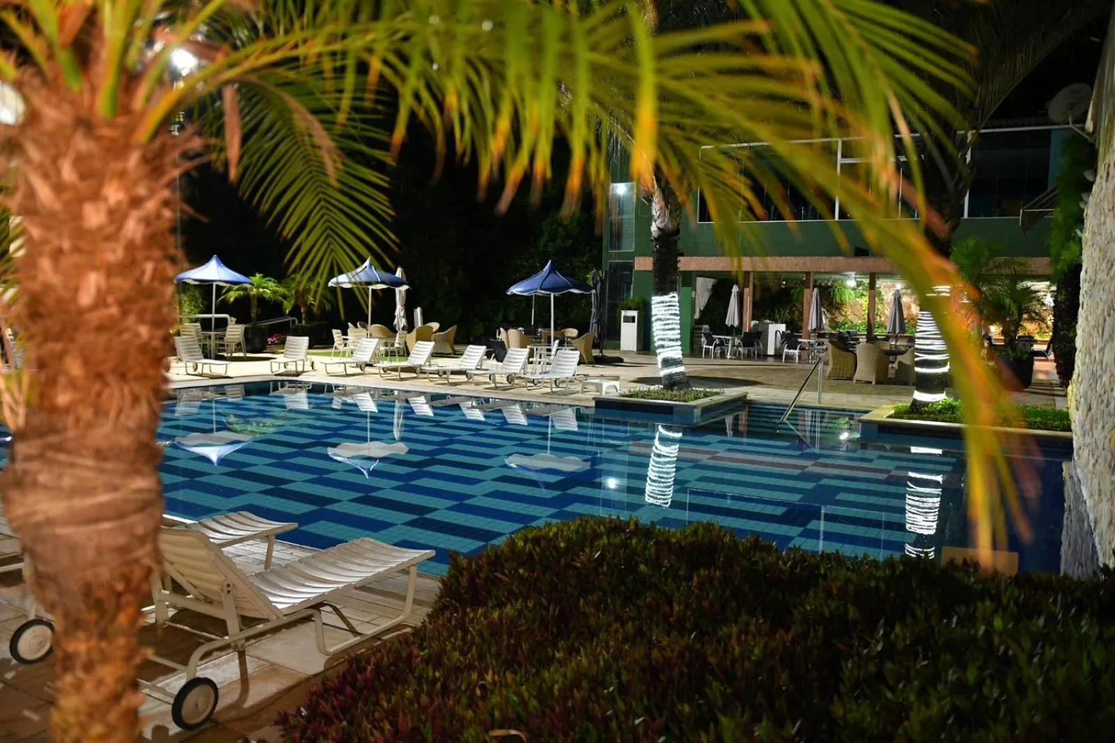 Radio Hotel Resort & Convention