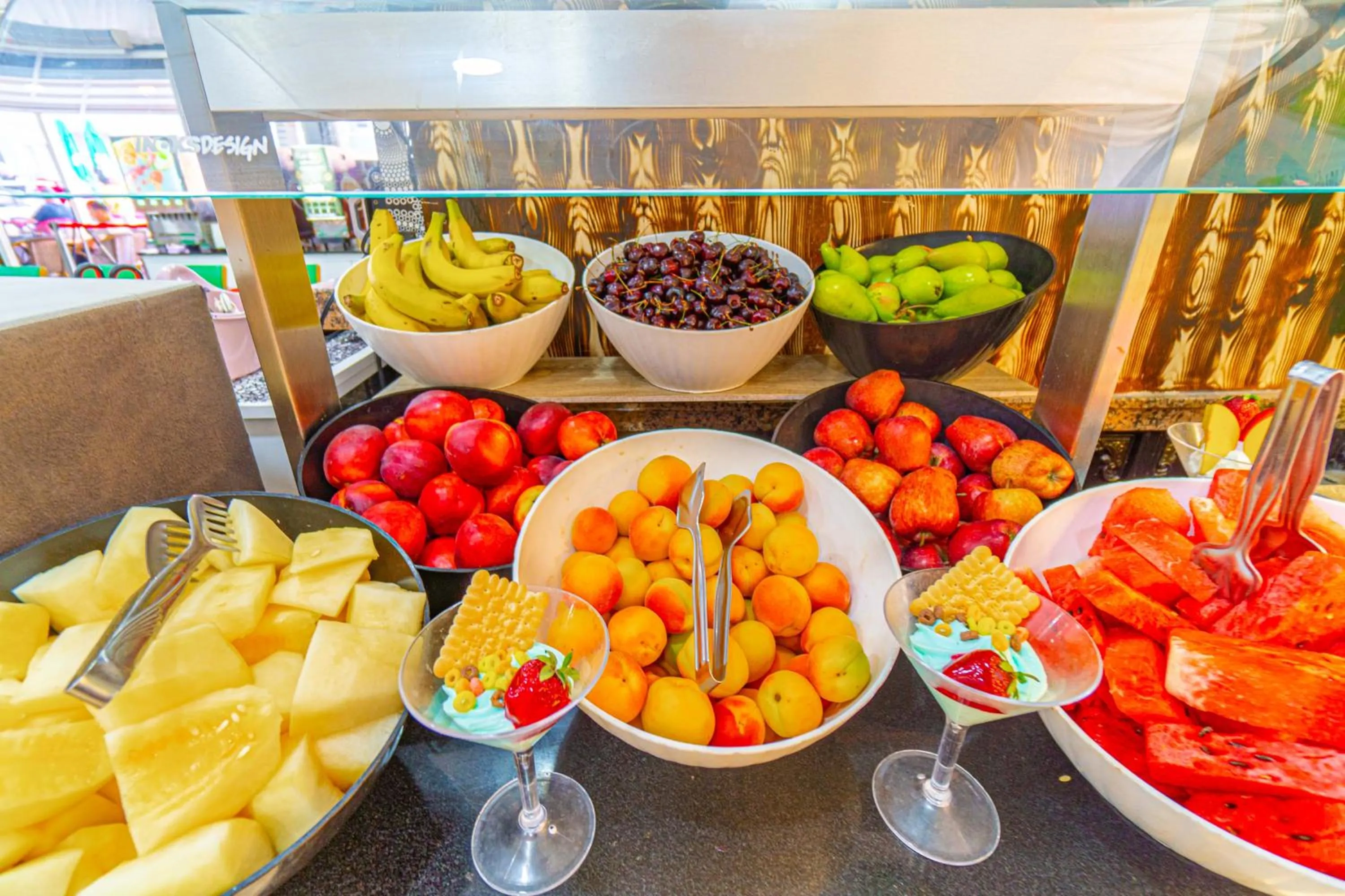 Food and drinks in Sayanora Hotel - All Inclusive